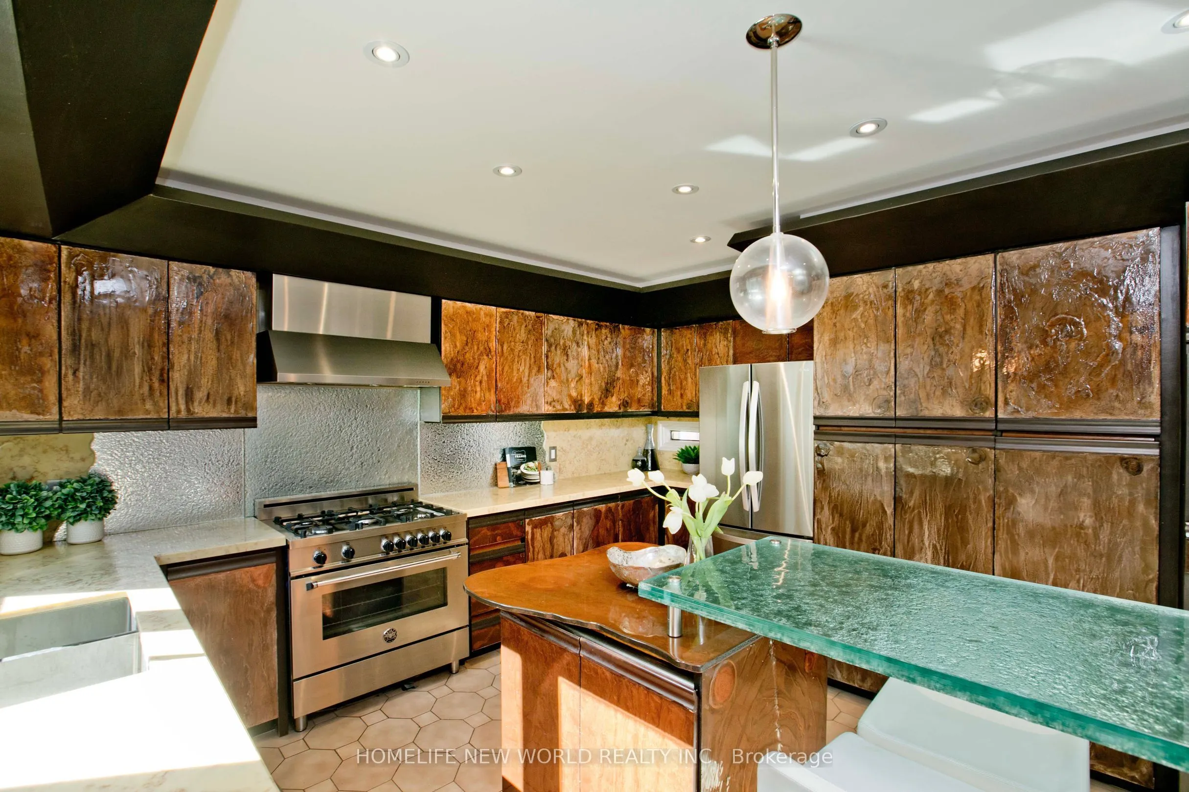 5 Willow Heights Court