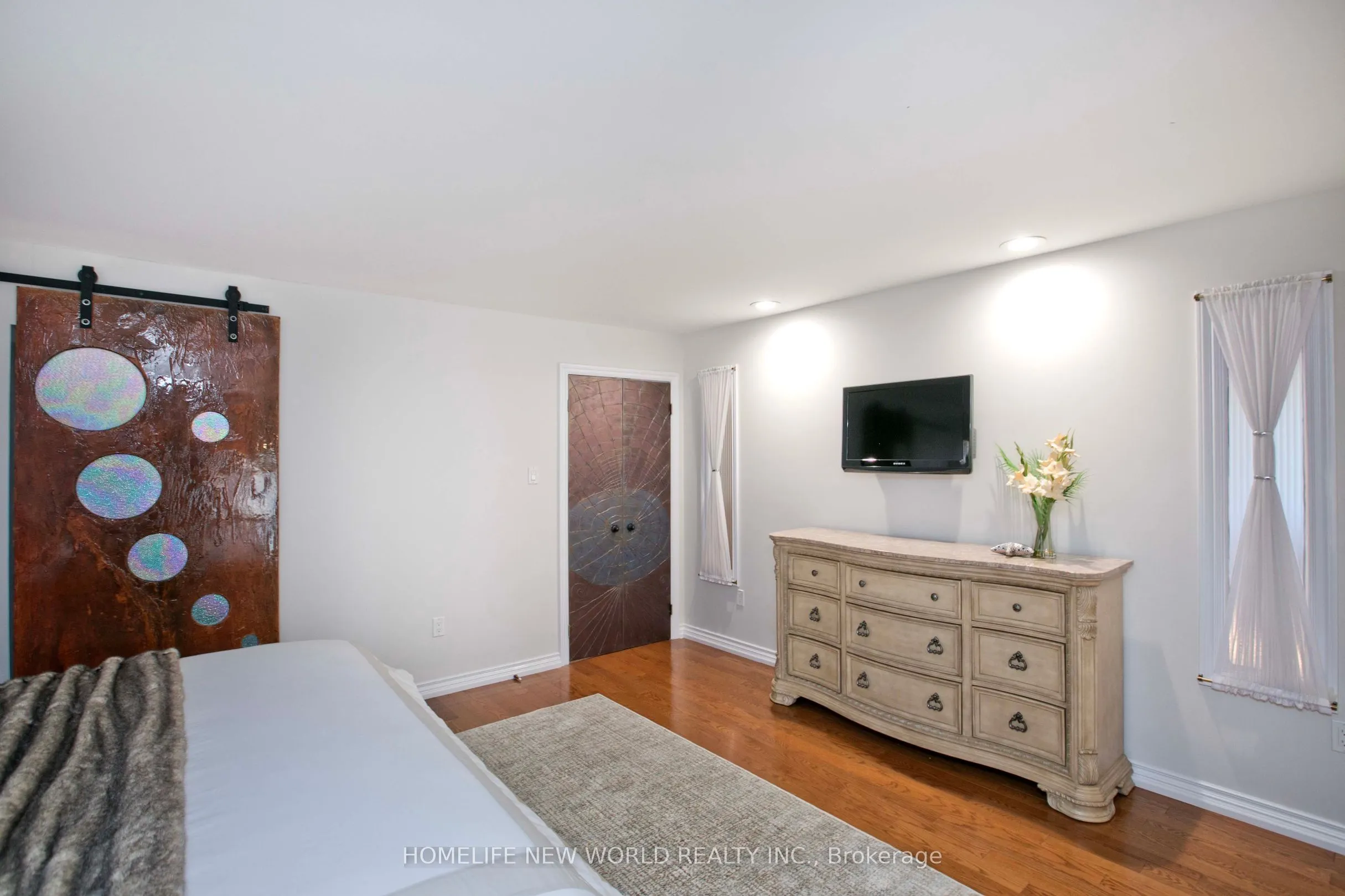5 Willow Heights Court