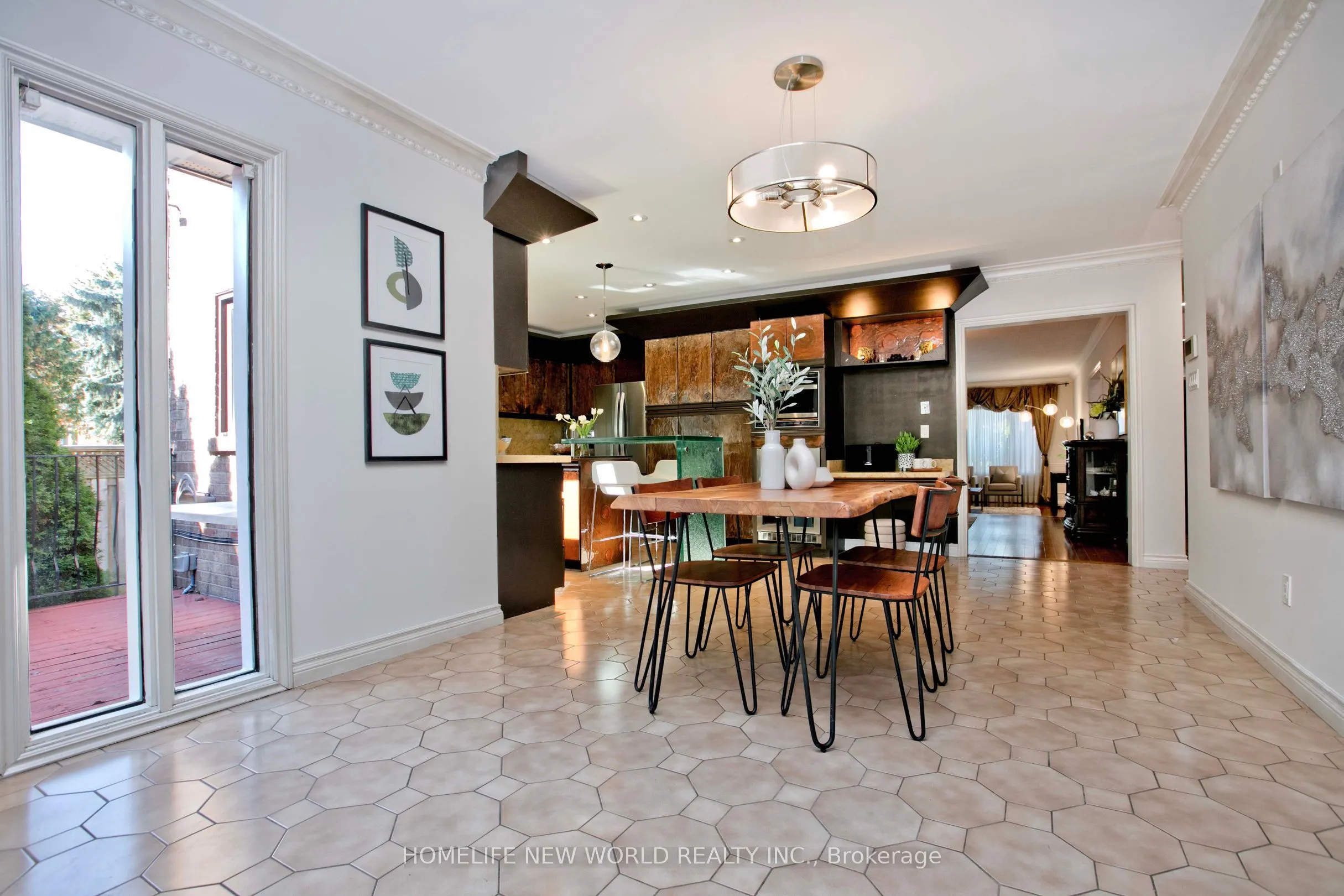 5 Willow Heights Court