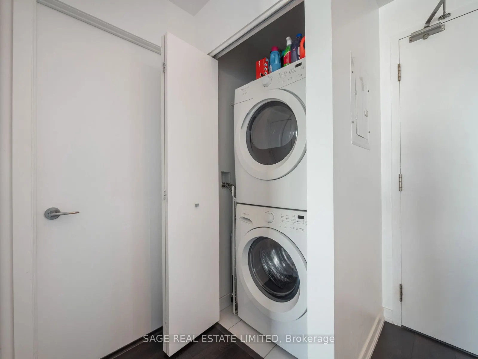 150 East Liberty Street E, #2601