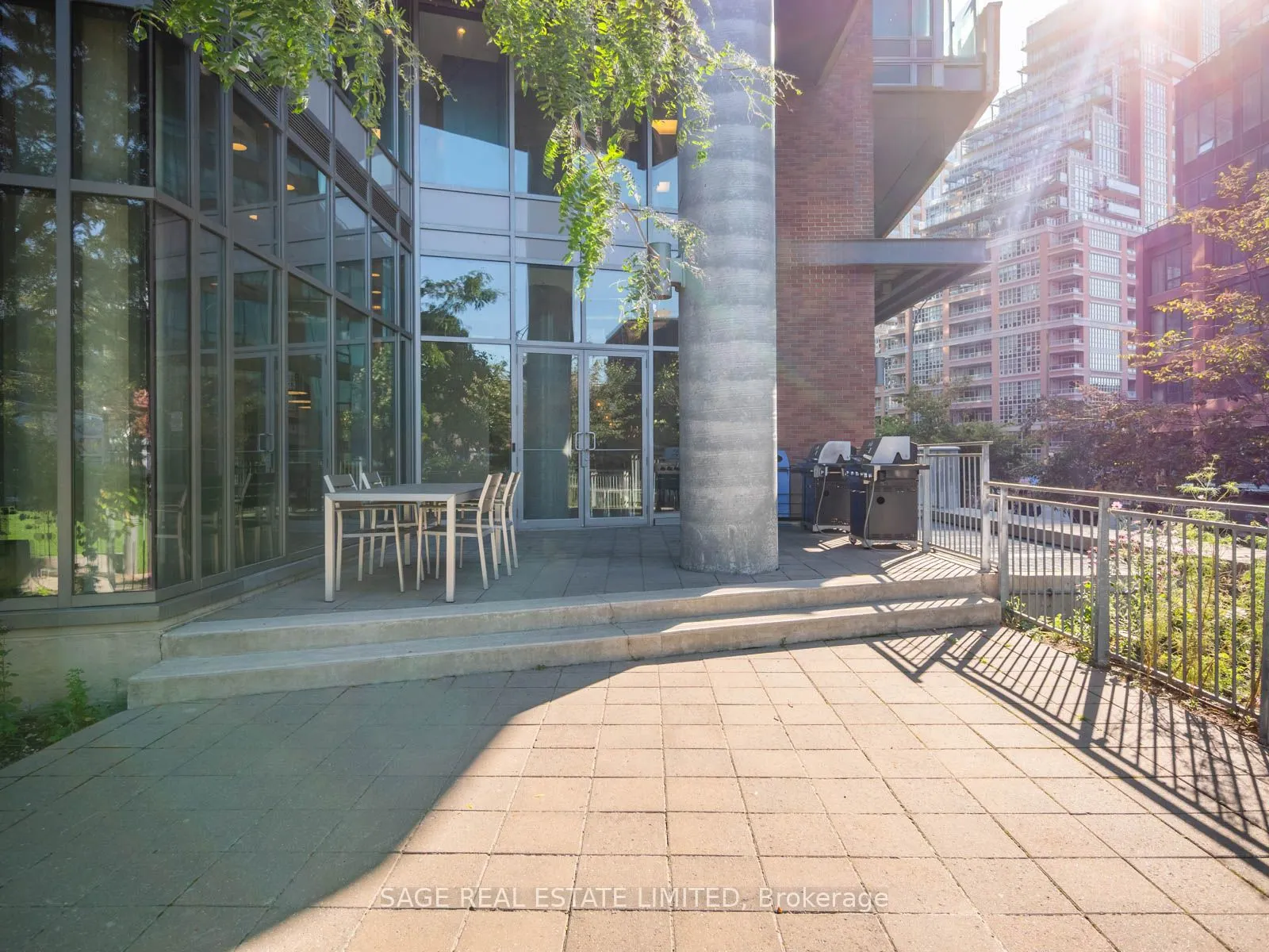 150 East Liberty Street E, #2601