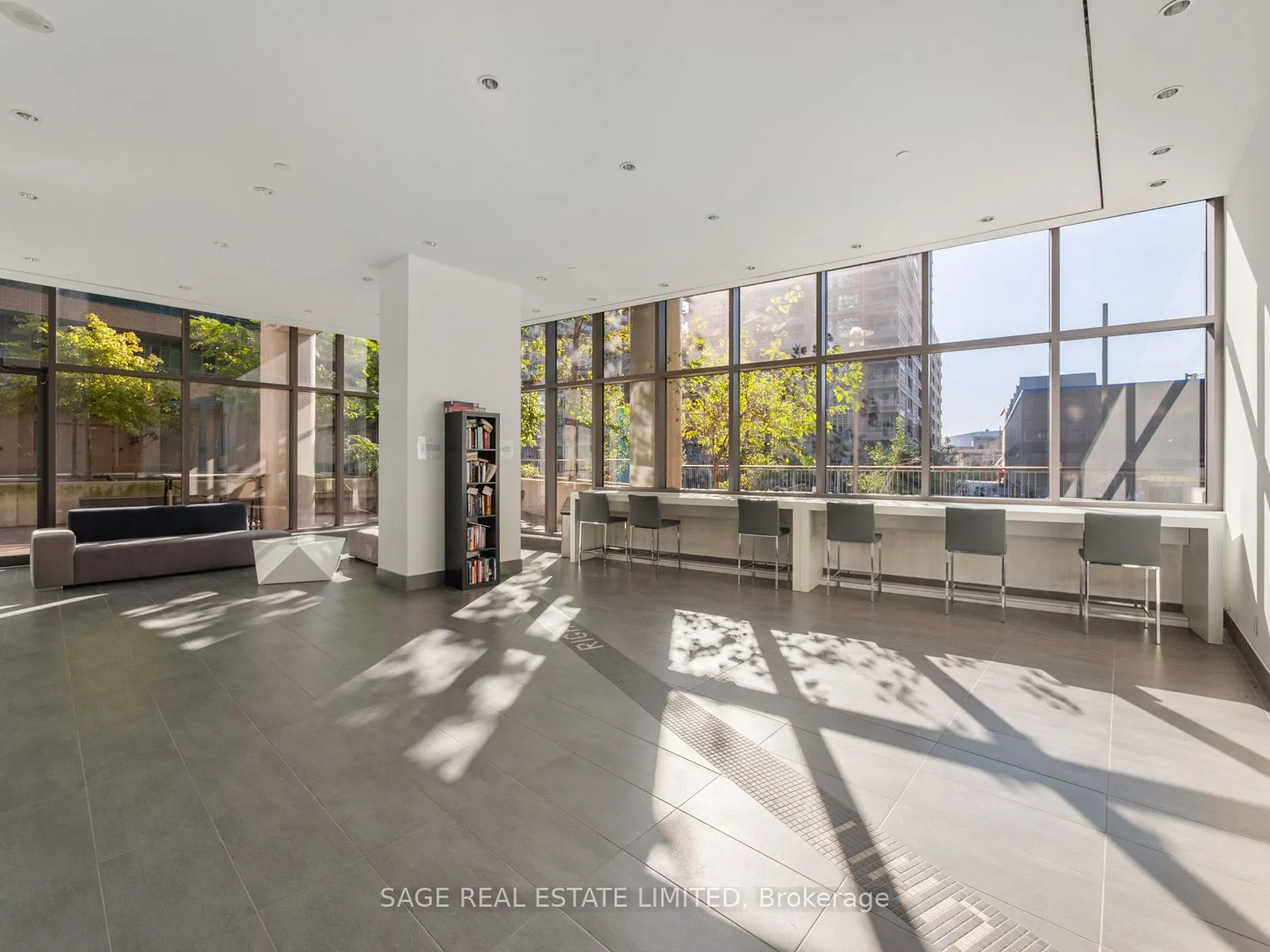 150 East Liberty Street E, #2601