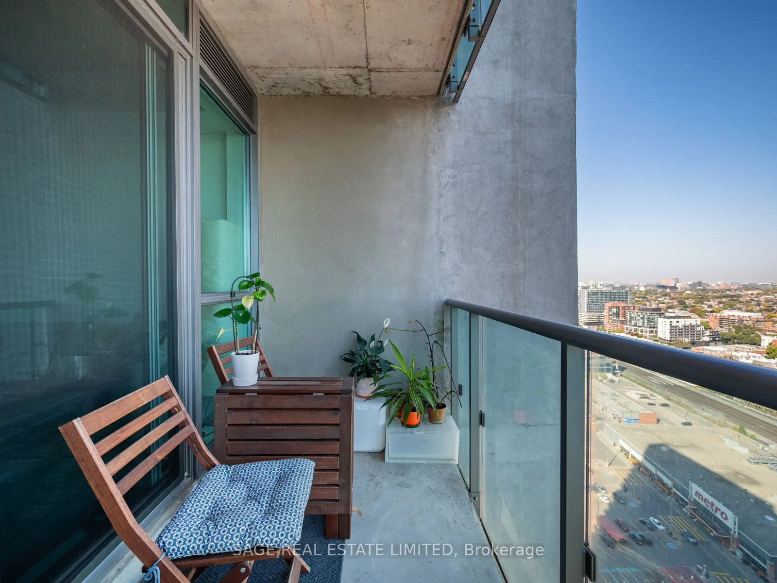 150 East Liberty Street E, #2601