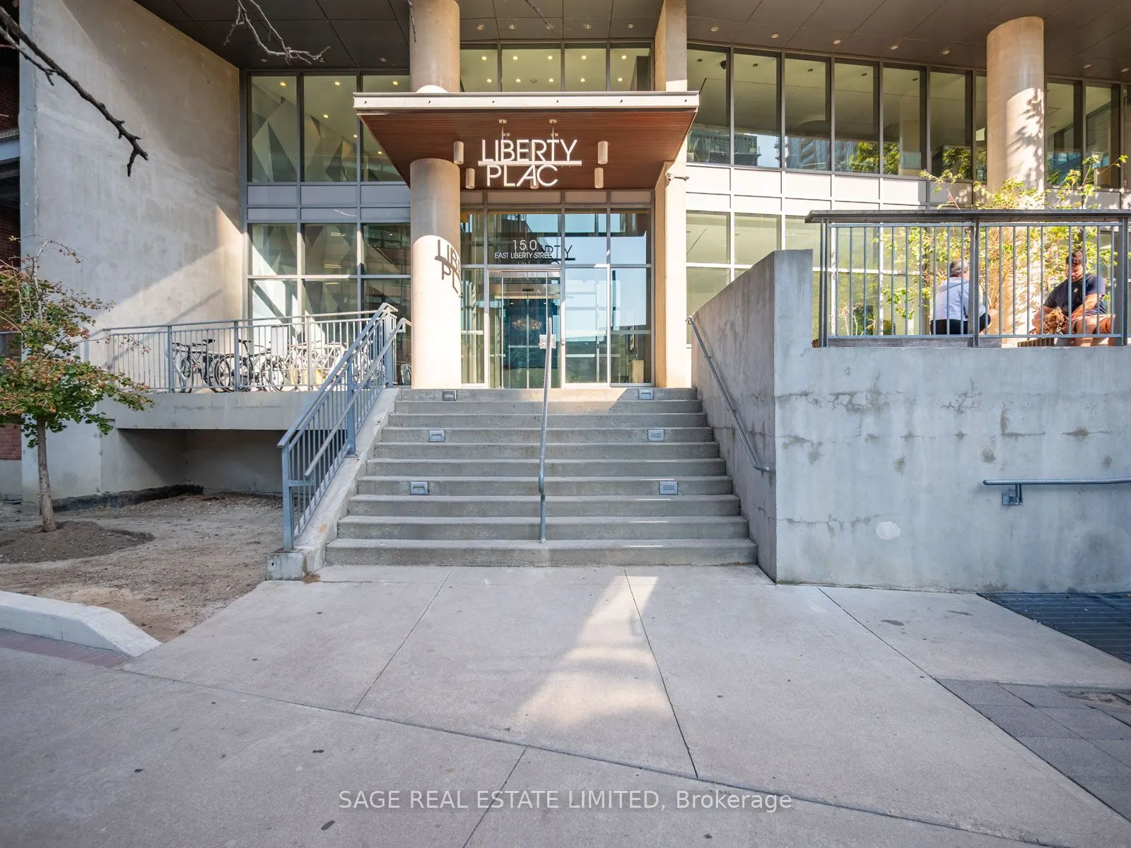 150 East Liberty Street E, #2601