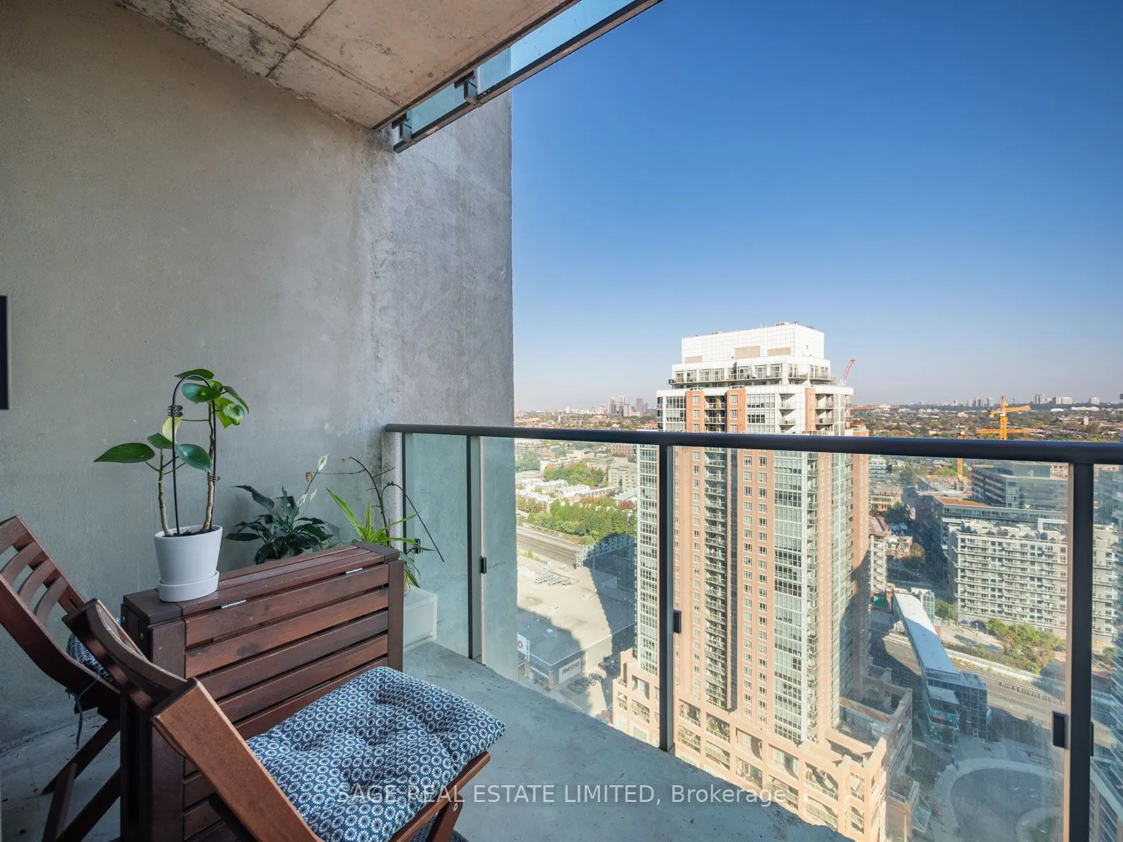 150 East Liberty Street E, #2601