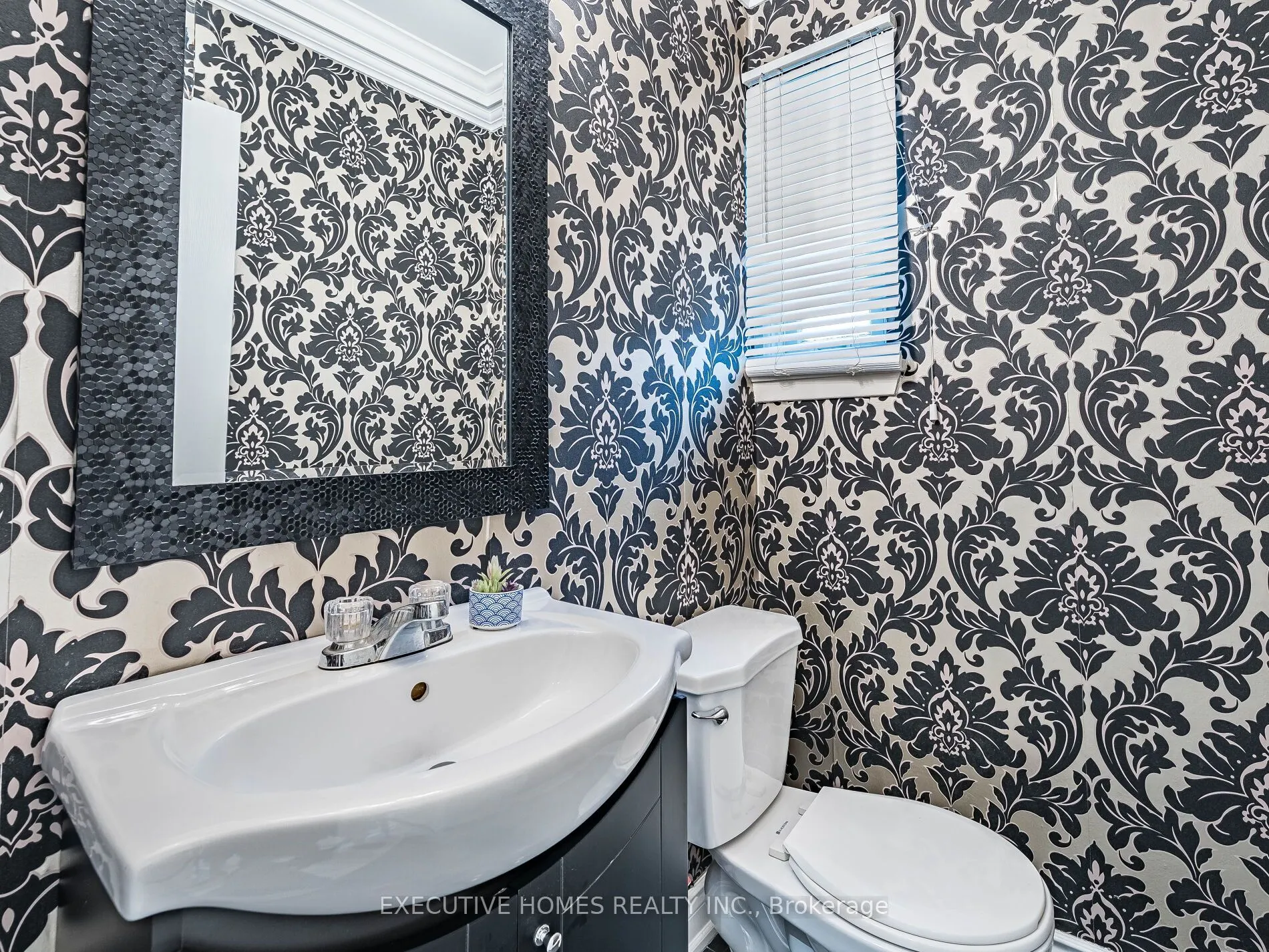 55 Rameau Drive E, #210