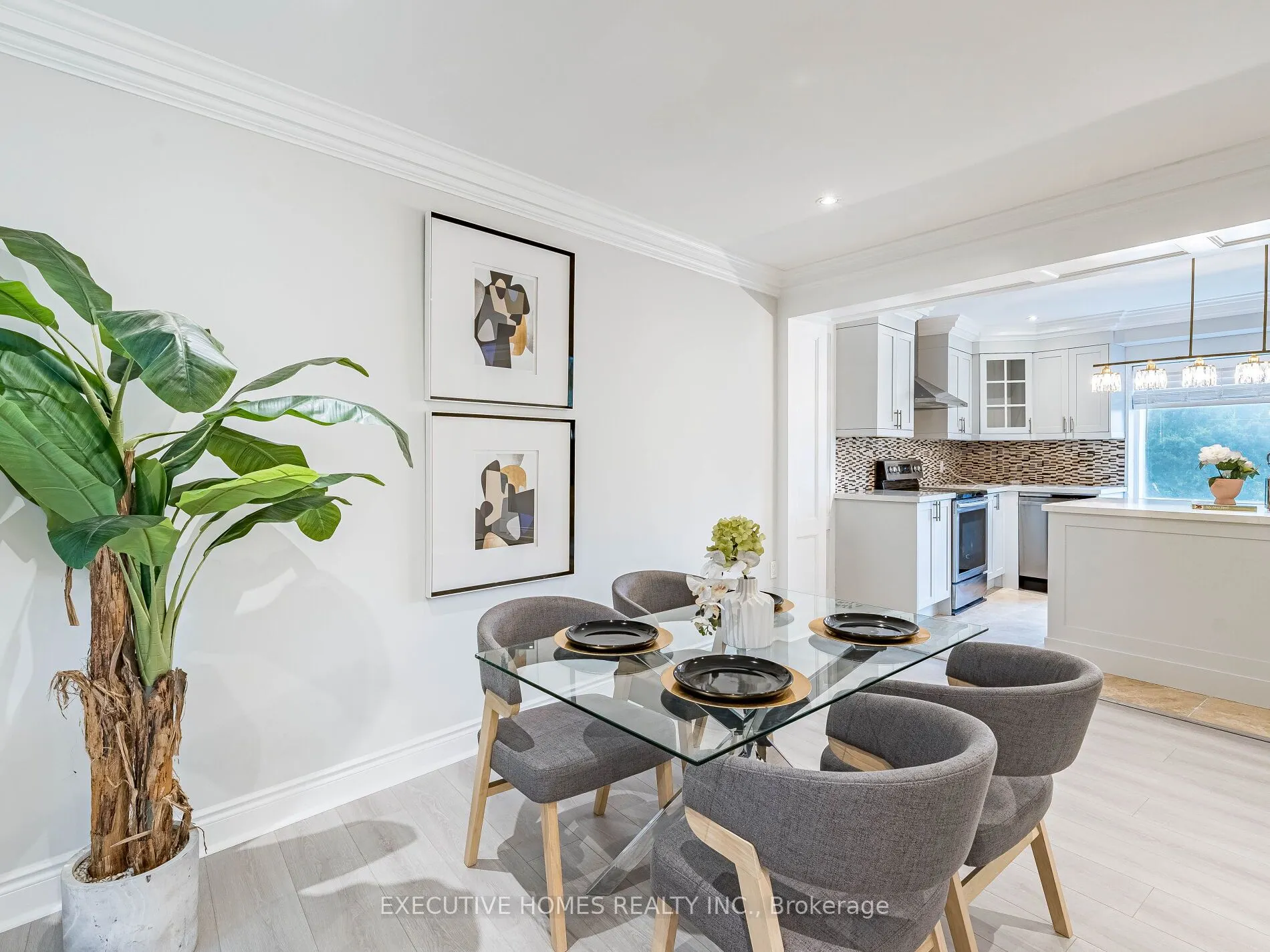 55 Rameau Drive E, #210