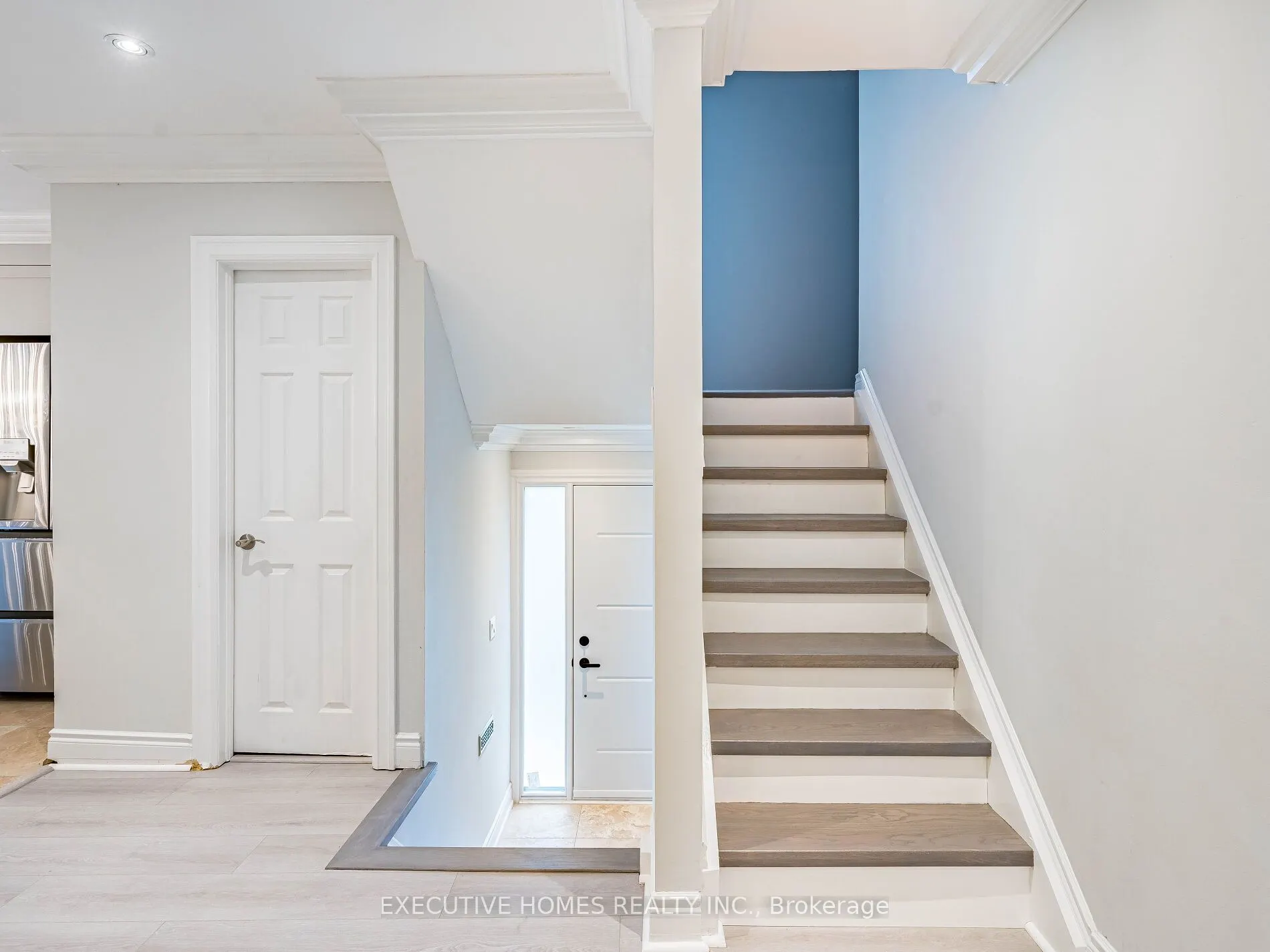 55 Rameau Drive E, #210