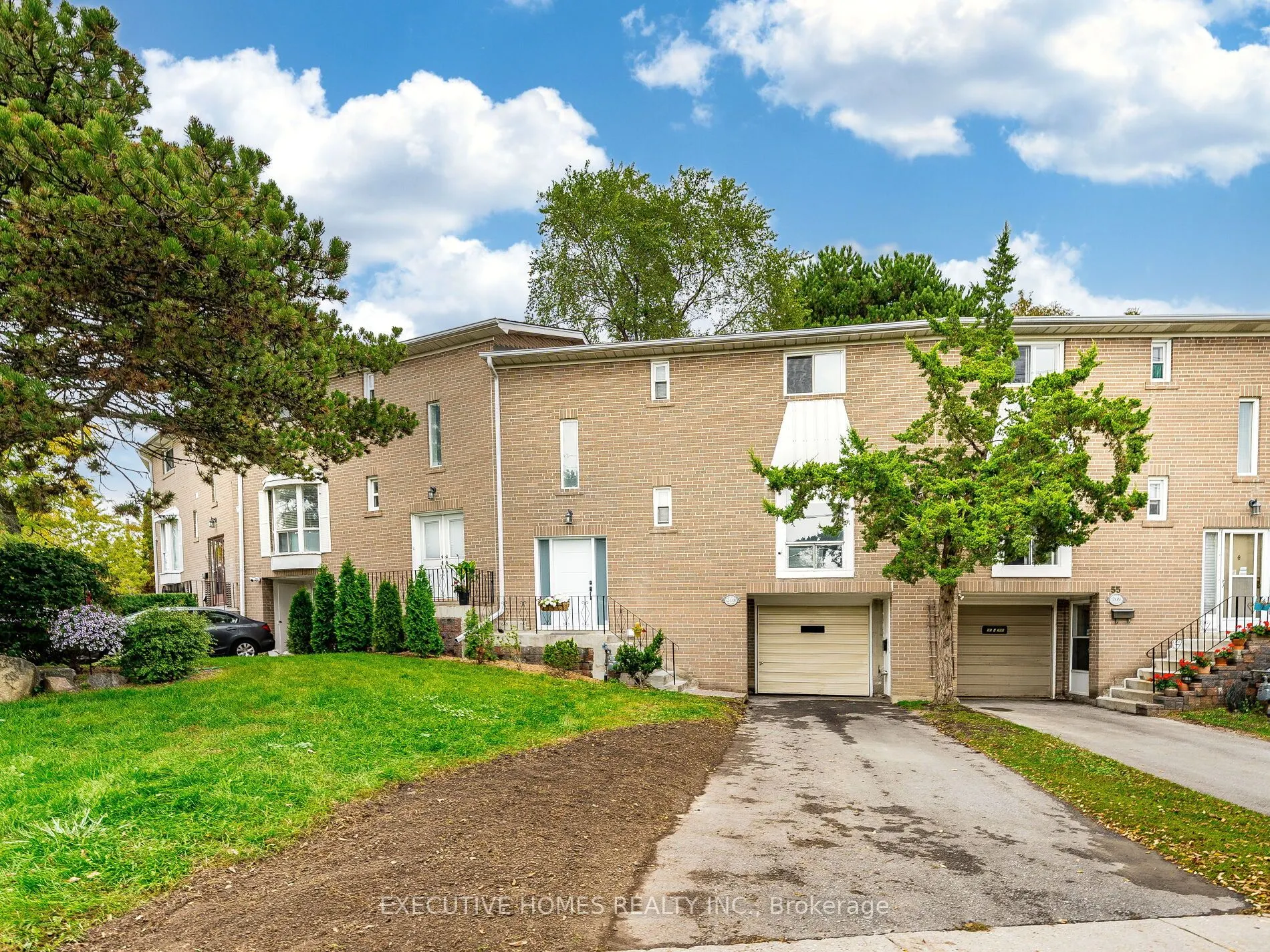 55 Rameau Drive E, #210