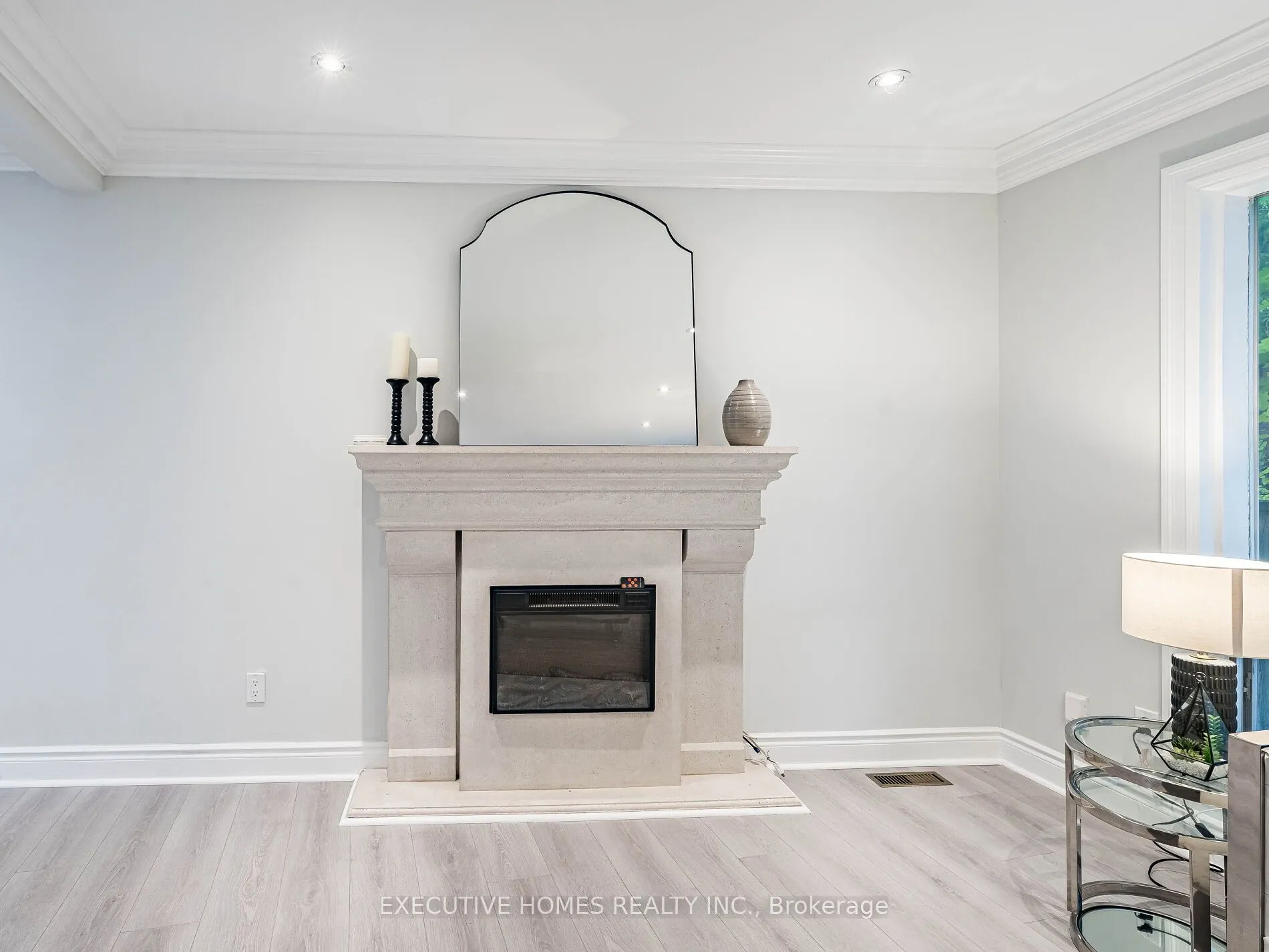 55 Rameau Drive E, #210