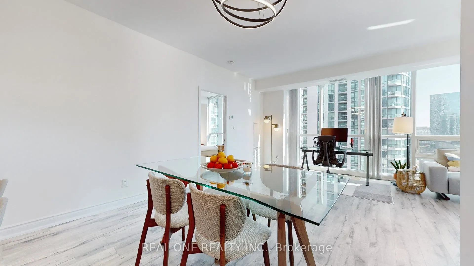 33 Bay Street, #1708