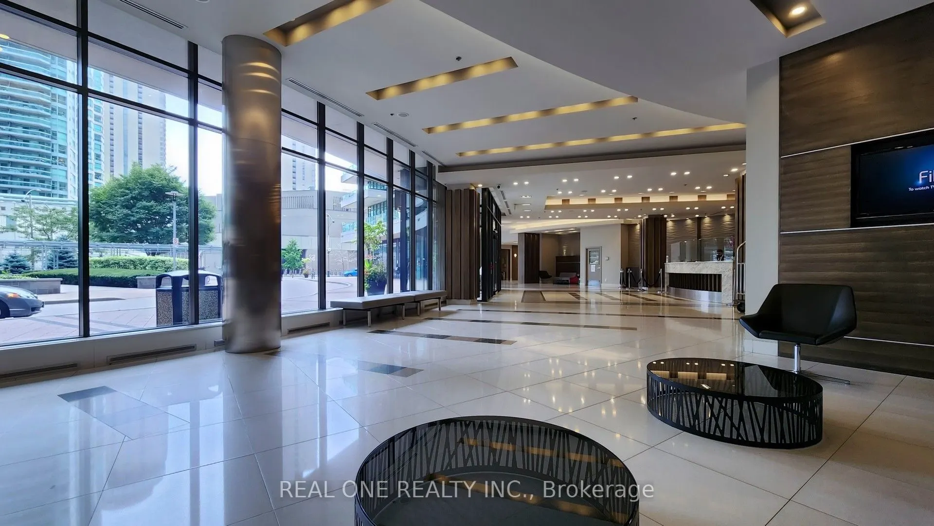 33 Bay Street, #1708