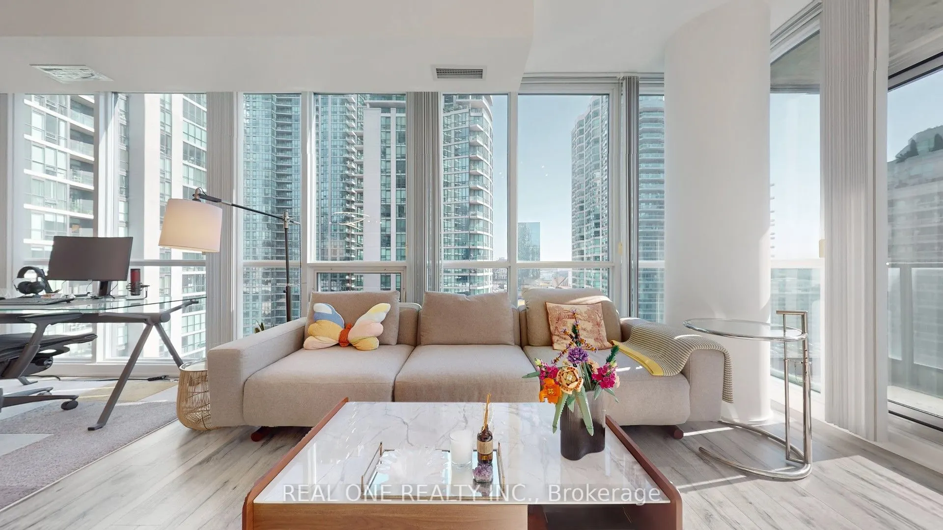 33 Bay Street, #1708