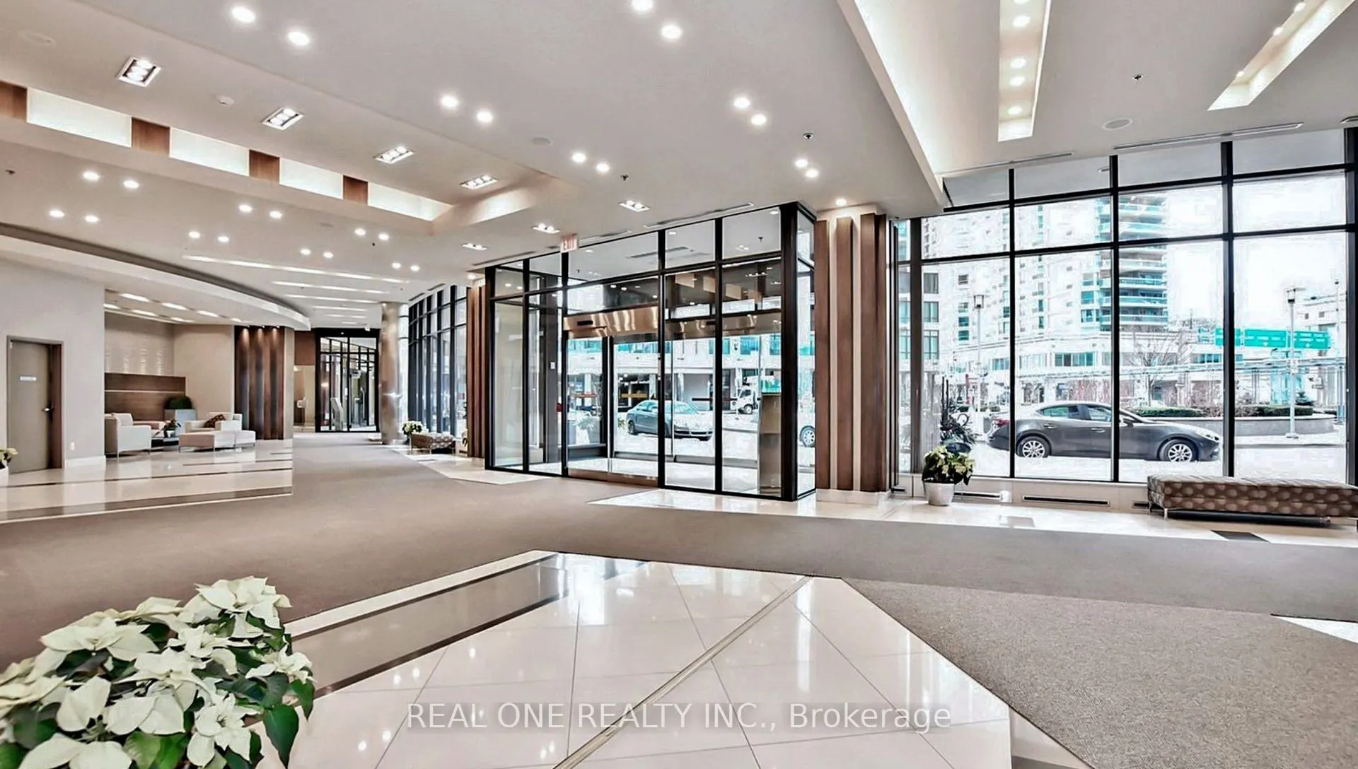 33 Bay Street, #1708