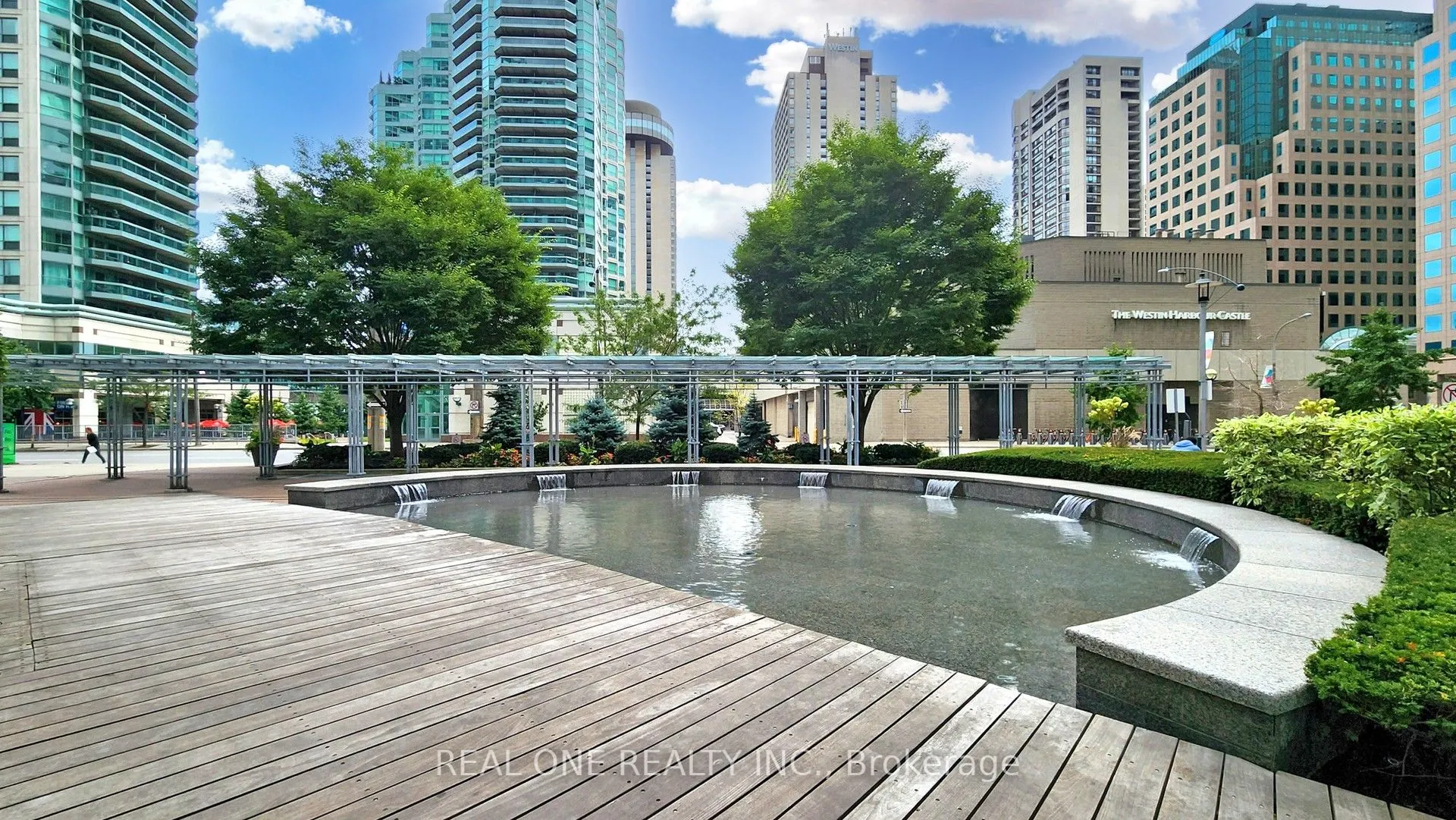 33 Bay Street, #1708