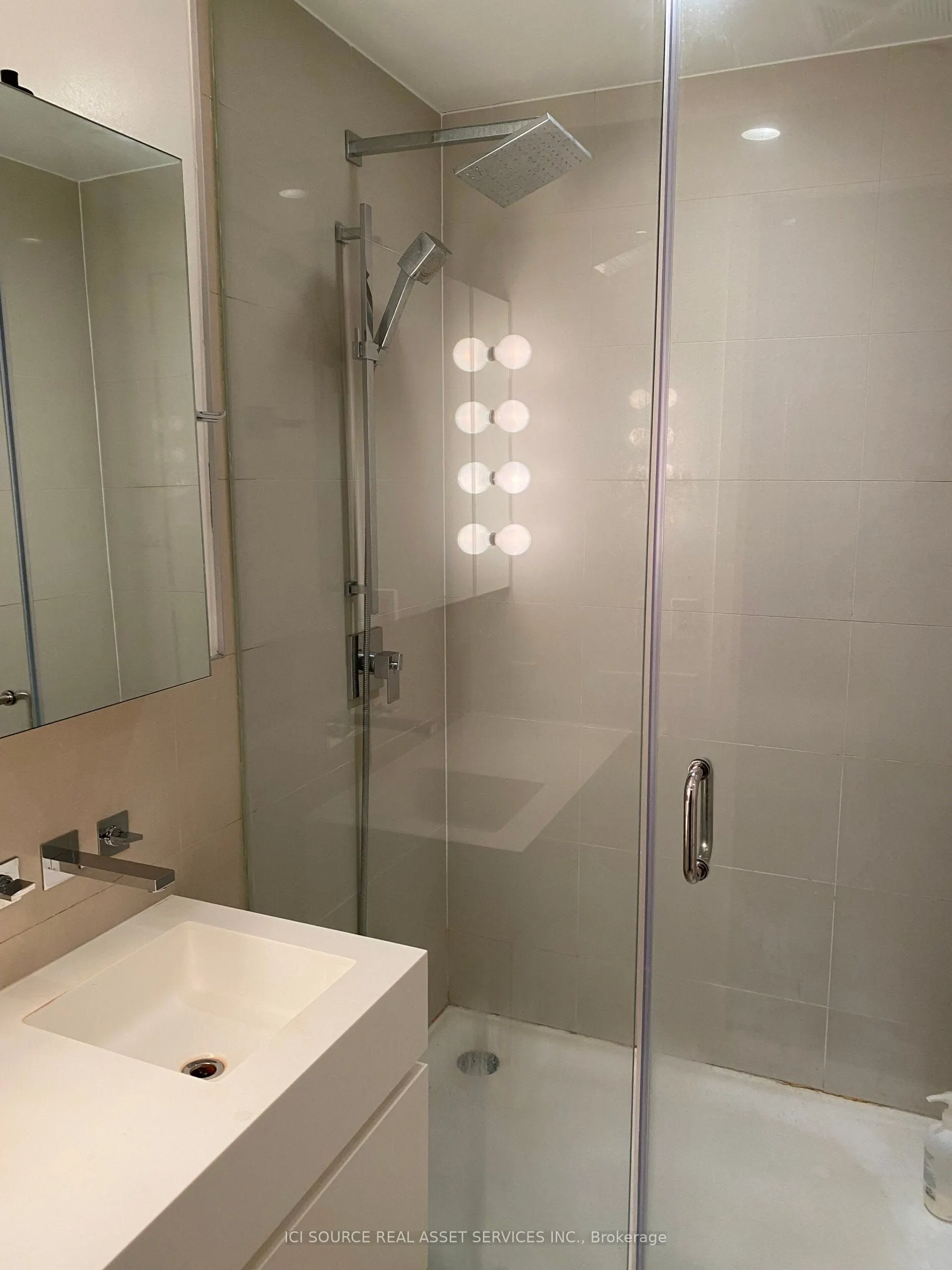45 Charles Street E, #2909