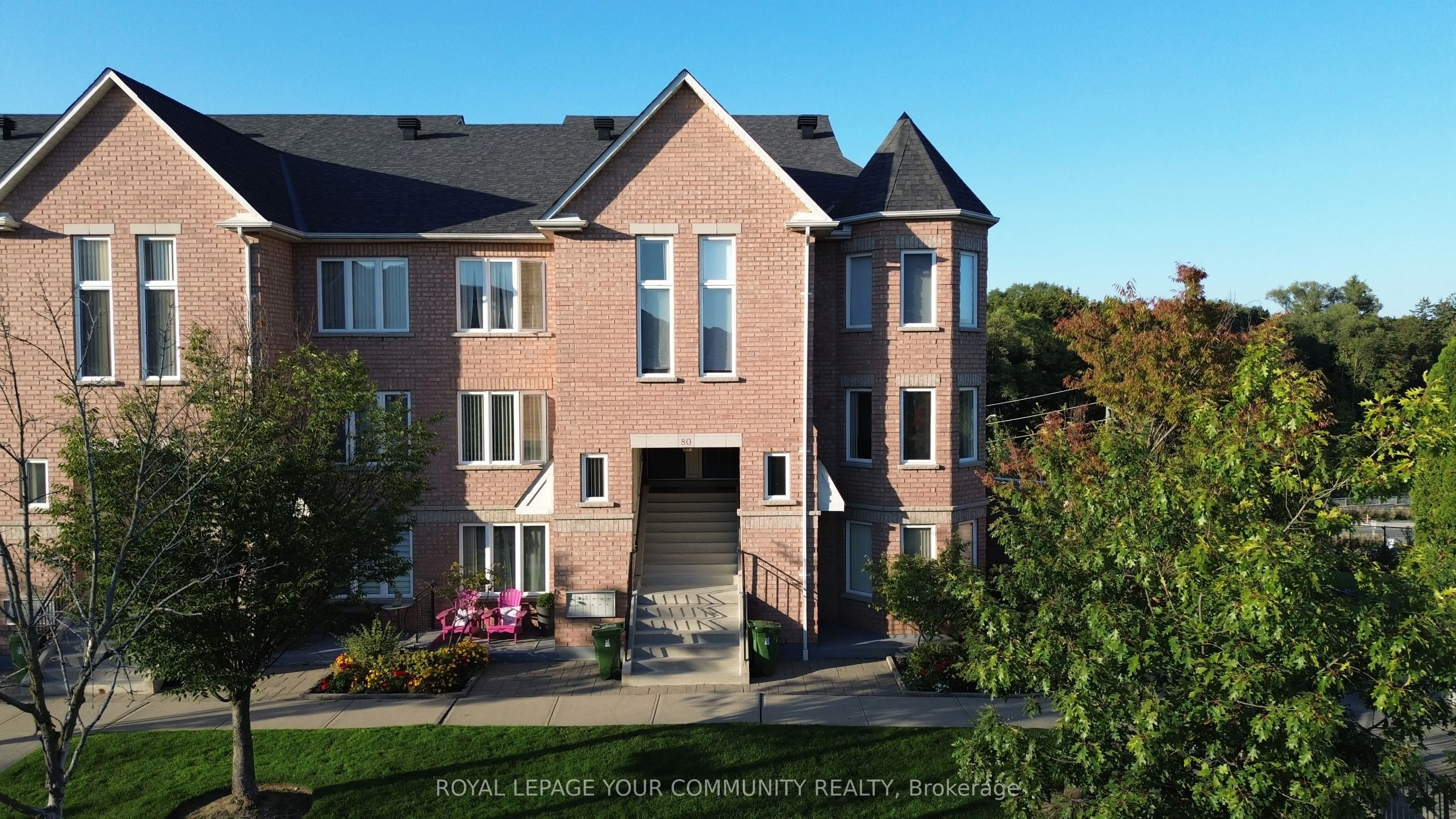 80 Aerodrome Crescent, #202