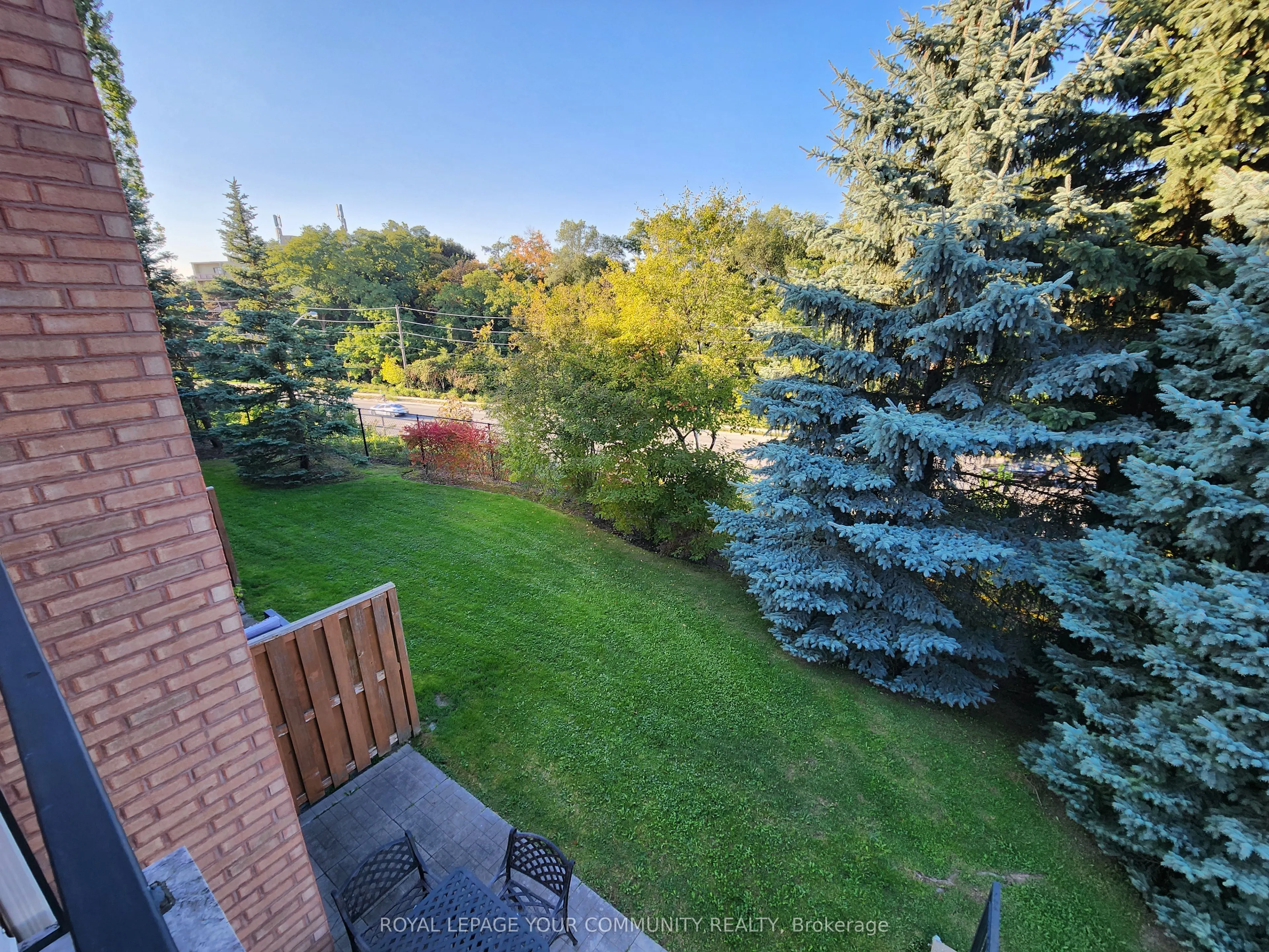 80 Aerodrome Crescent, #202