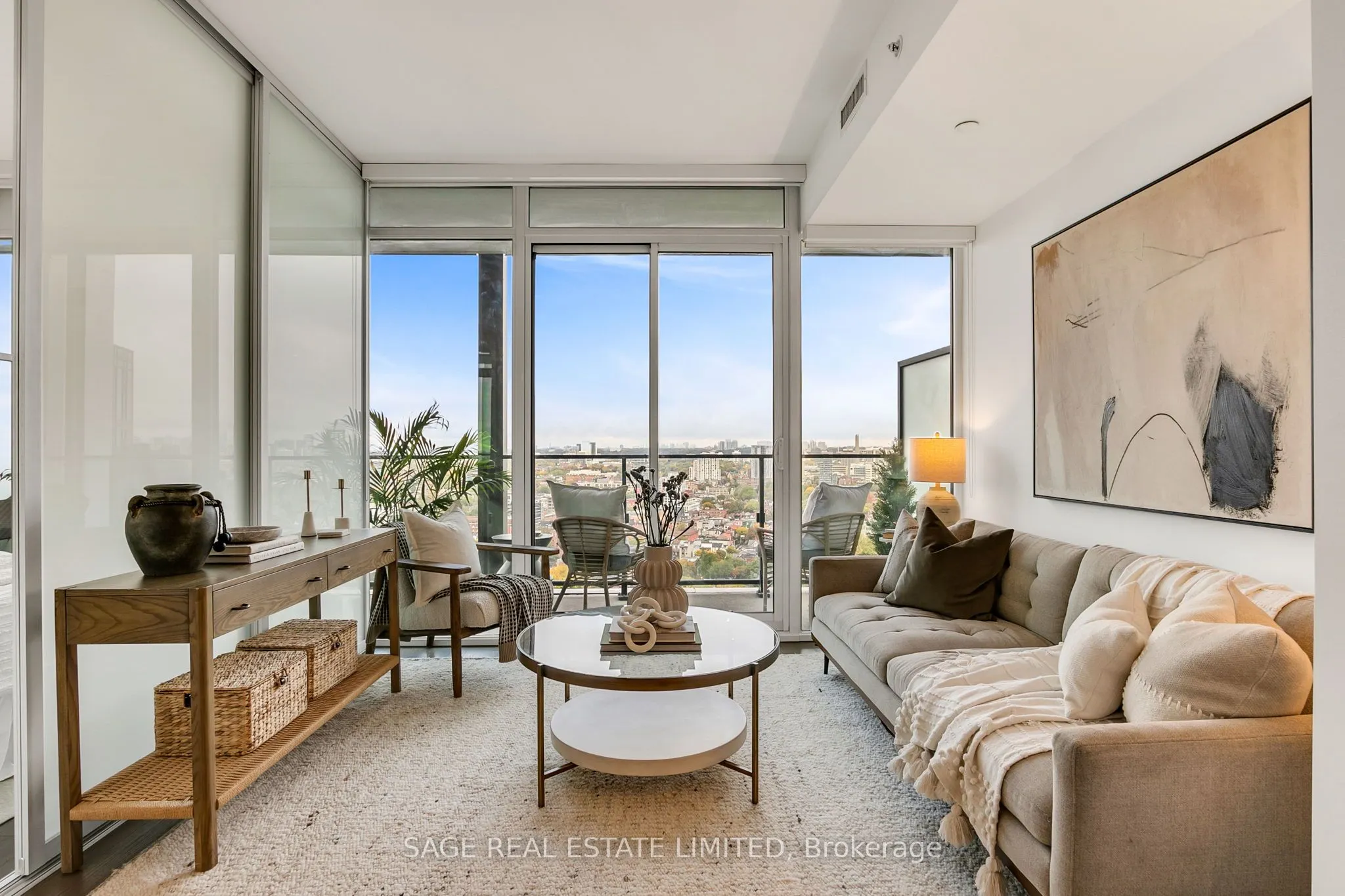 125 Peter Street, #2504