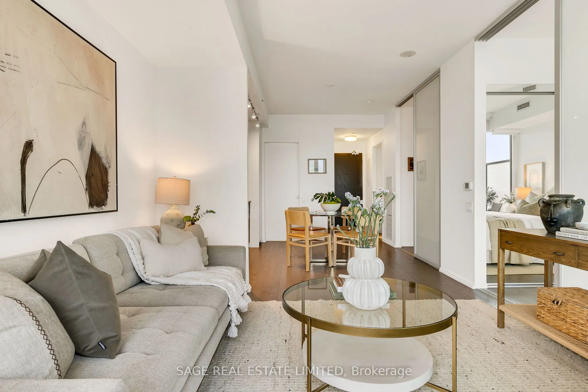 125 Peter Street, #2504