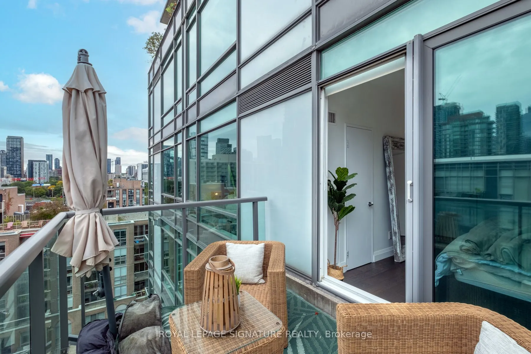 333 Adelaide Street E, #1202