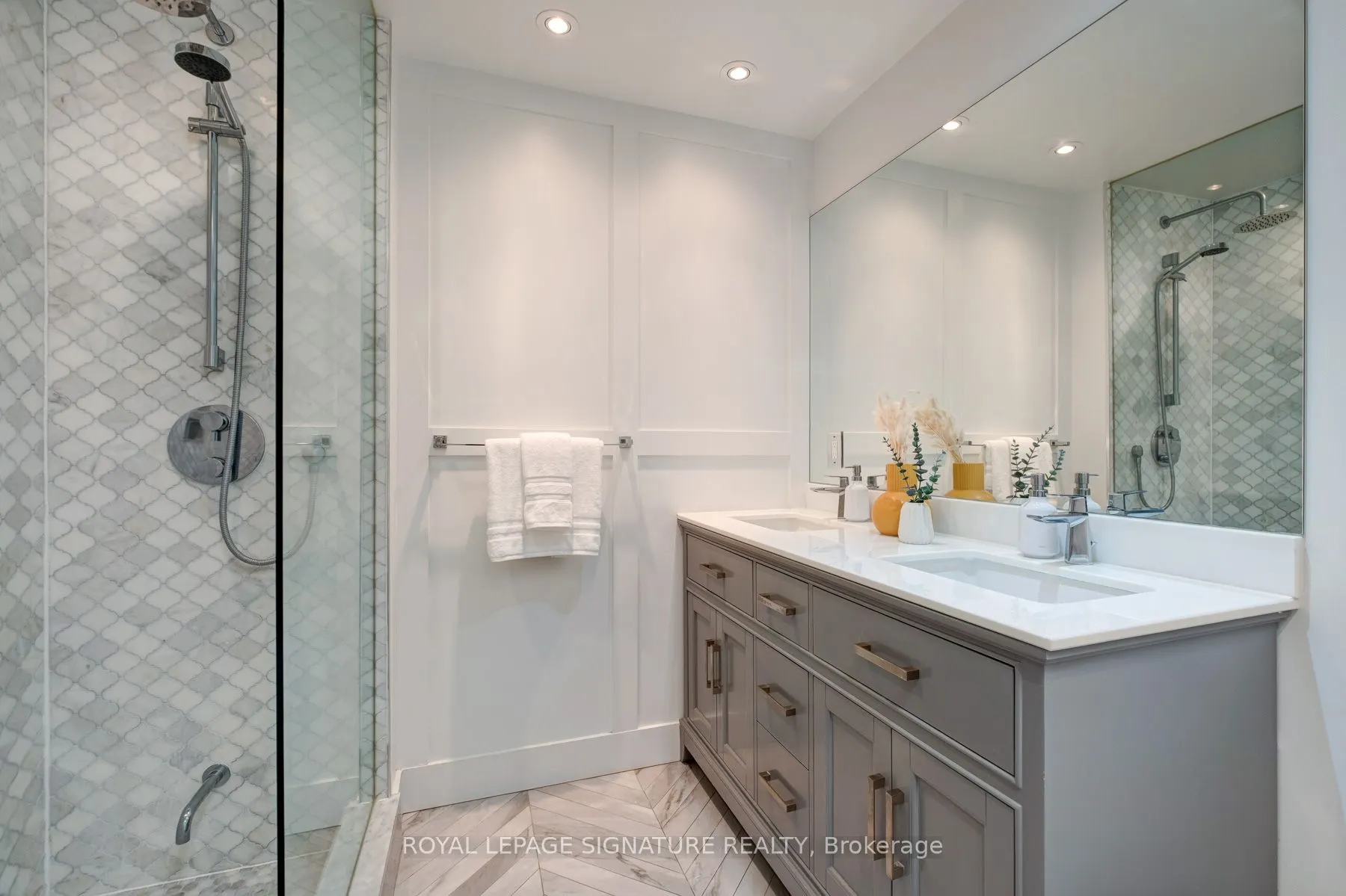 333 Adelaide Street E, #1202
