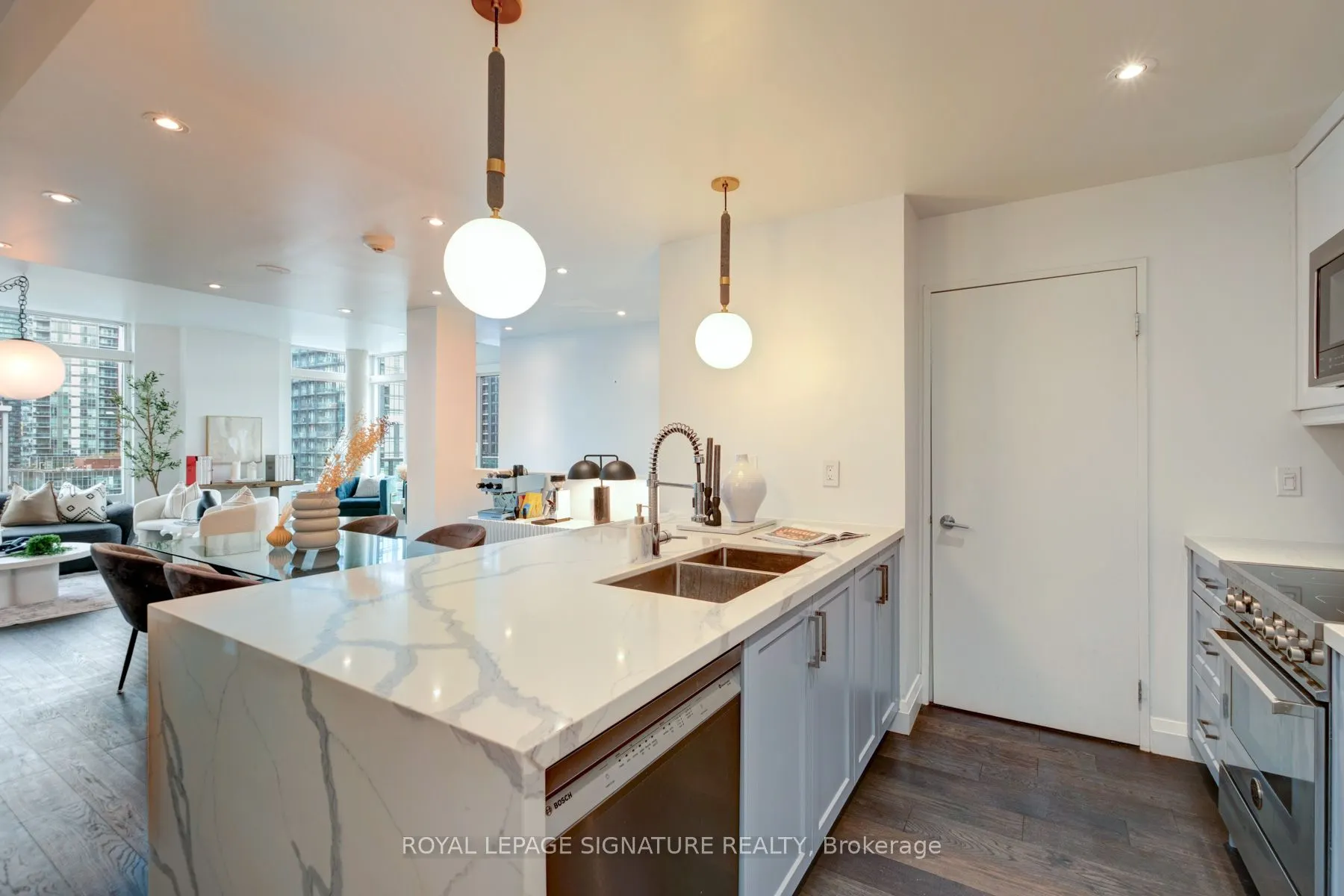 333 Adelaide Street E, #1202