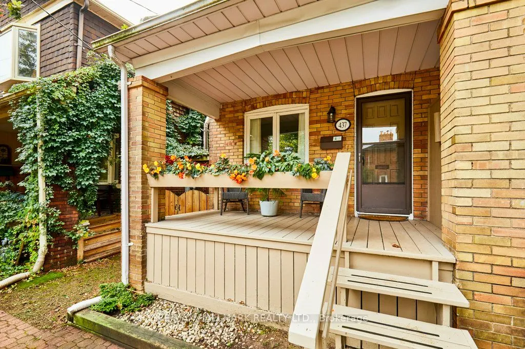 437 Davisville Avenue