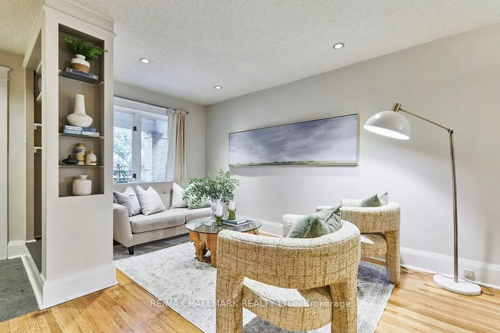 437 Davisville Avenue
