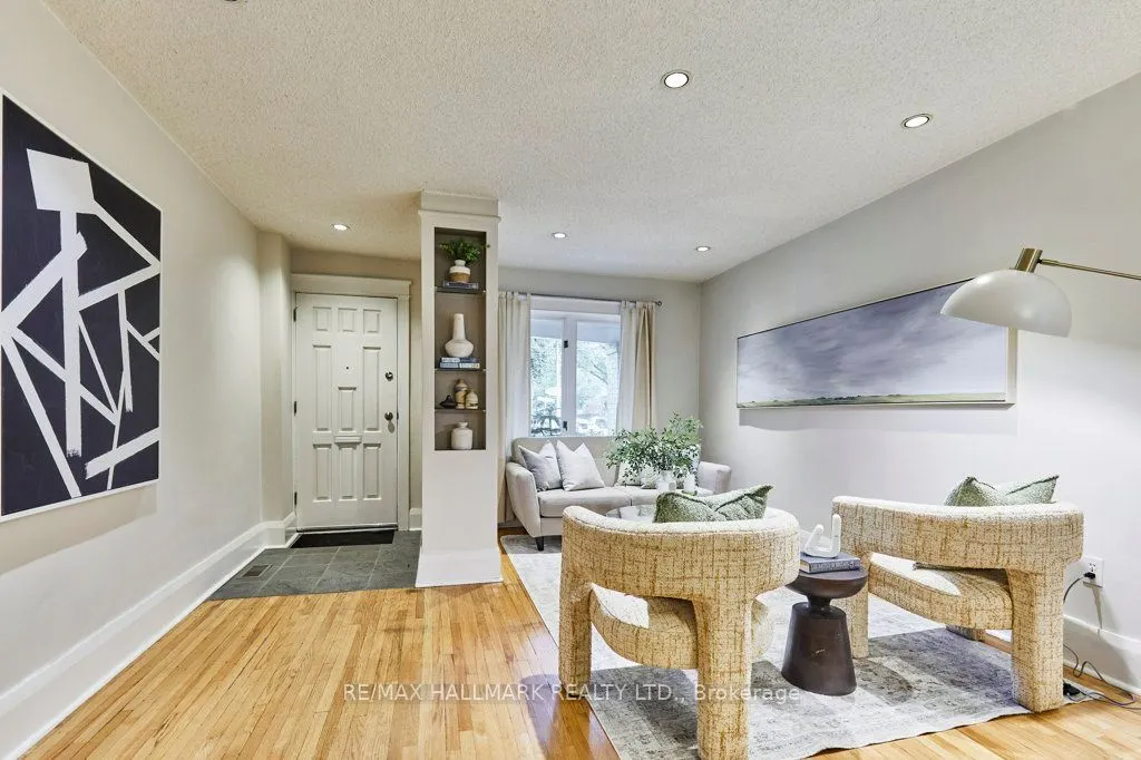 437 Davisville Avenue