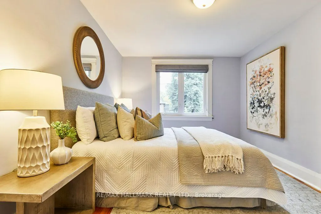 437 Davisville Avenue