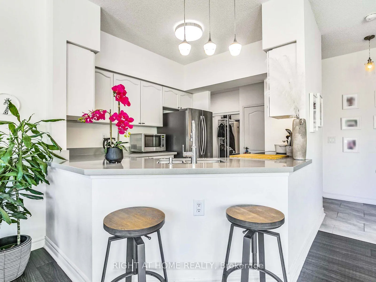 890 Sheppard Avenue W, #103
