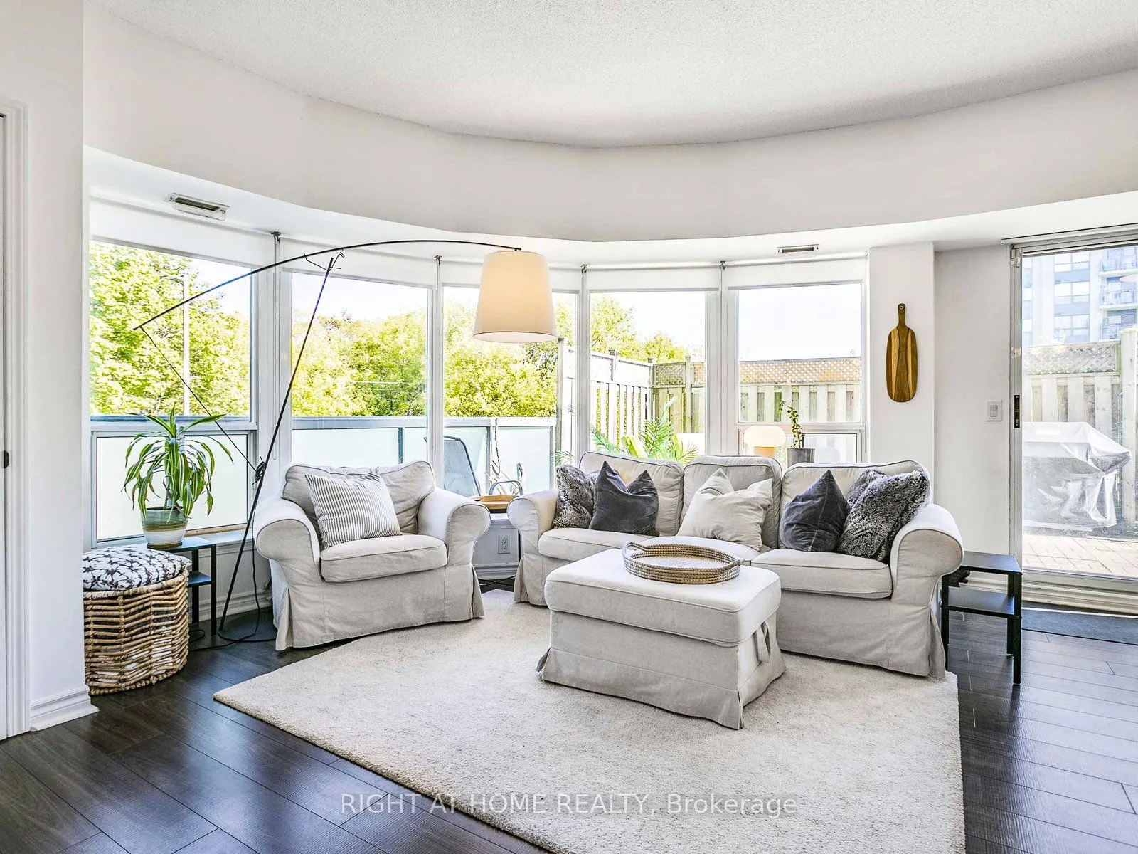 890 Sheppard Avenue W, #103