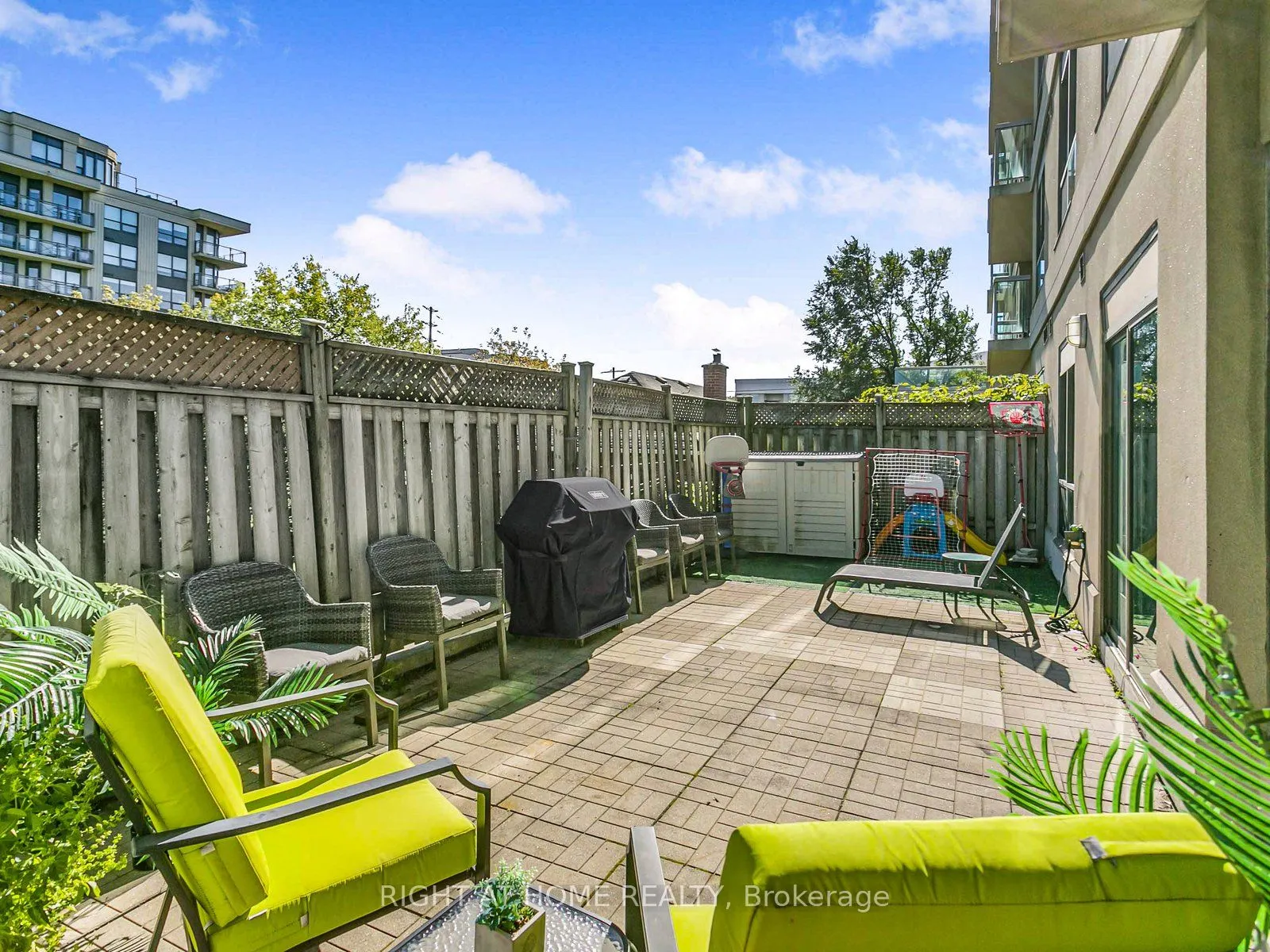 890 Sheppard Avenue W, #103