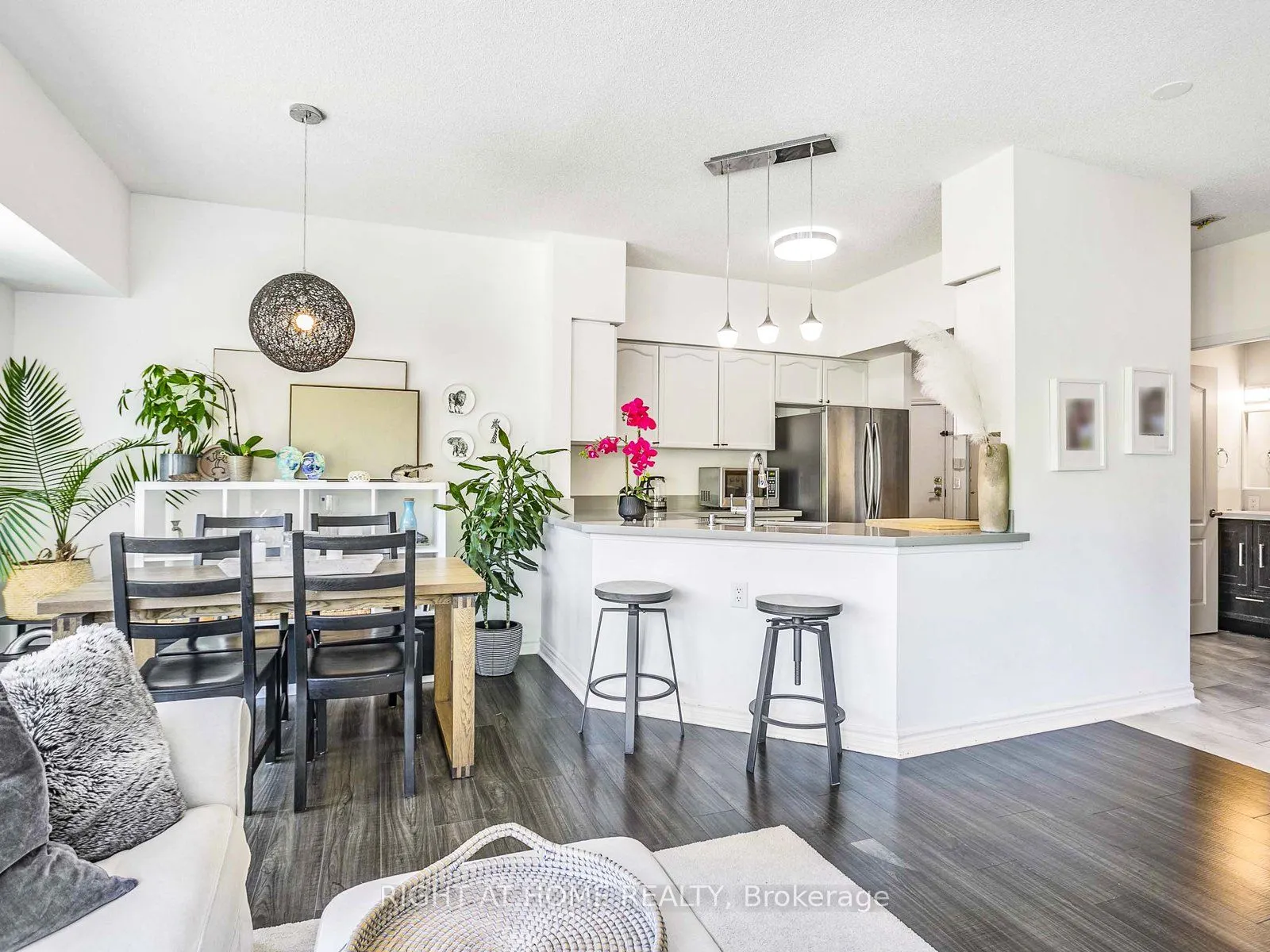 890 Sheppard Avenue W, #103