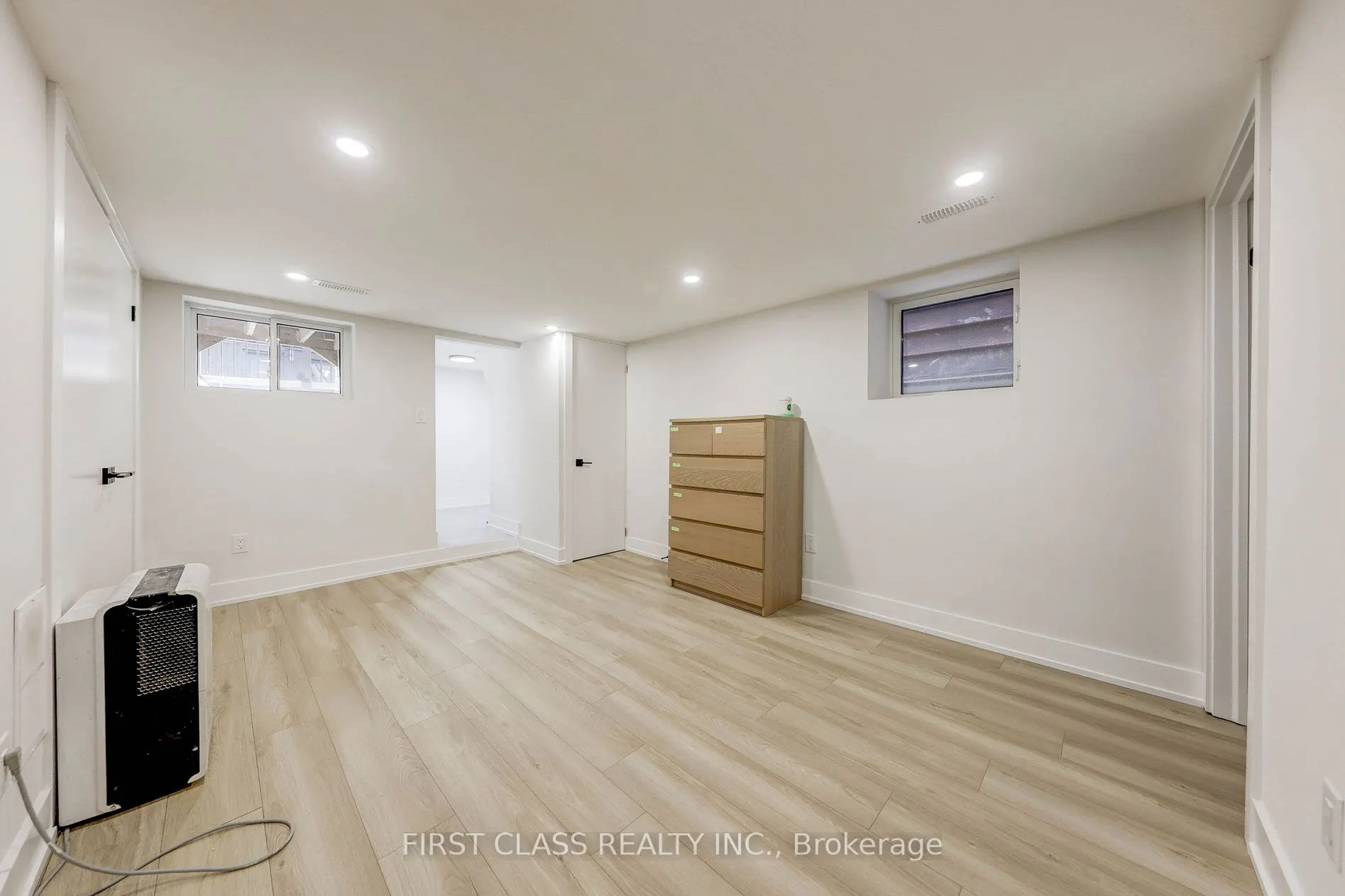 431 Roxton Road