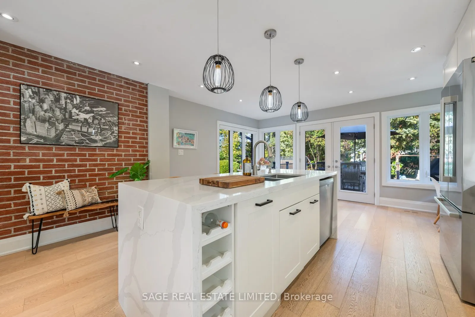 10 Lionel Heights Crescent