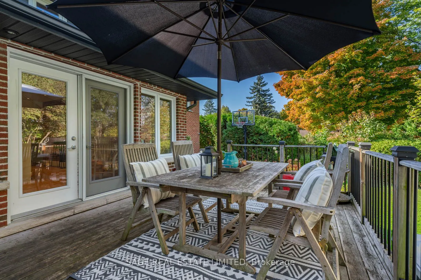 10 Lionel Heights Crescent