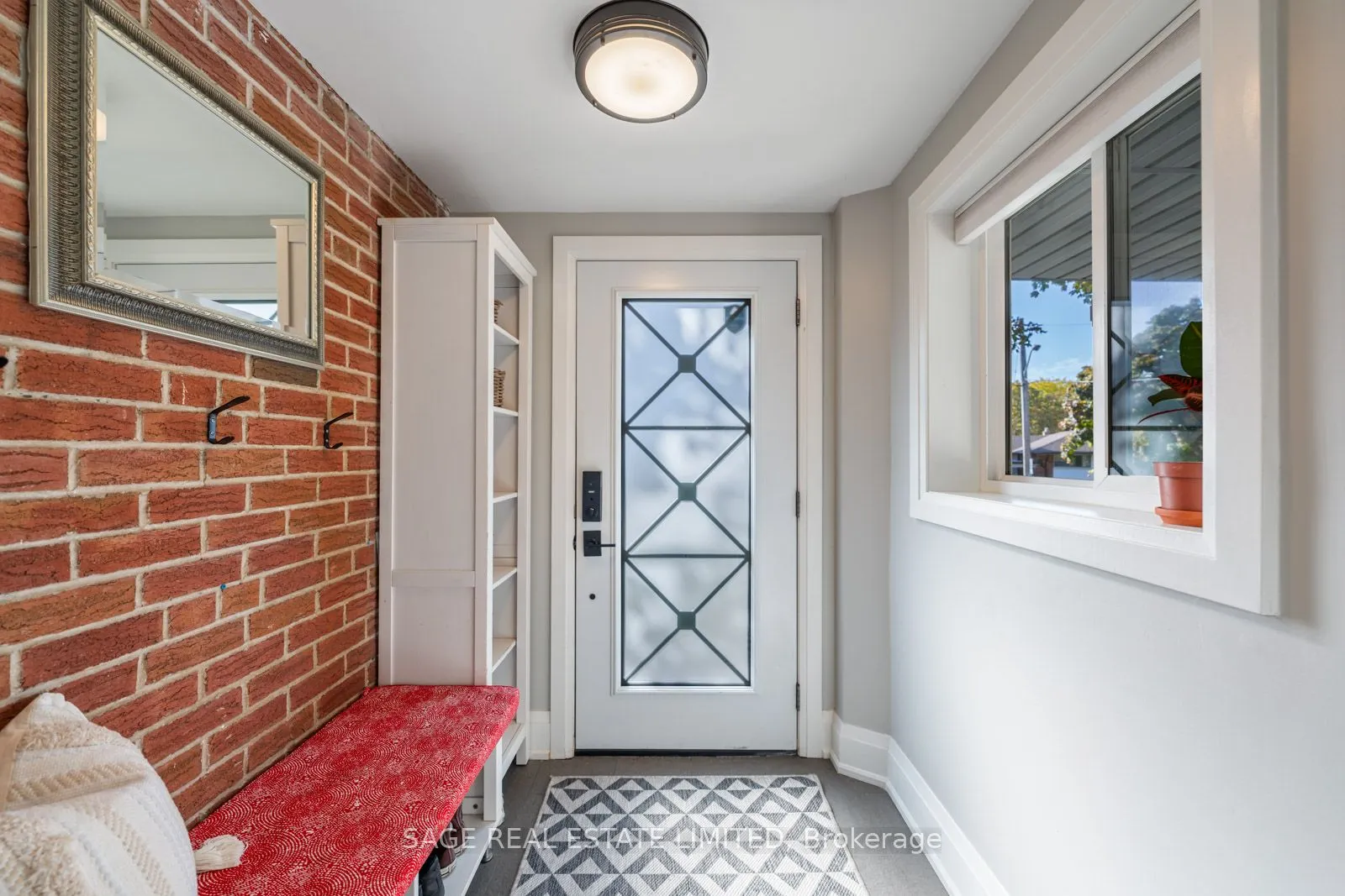 10 Lionel Heights Crescent