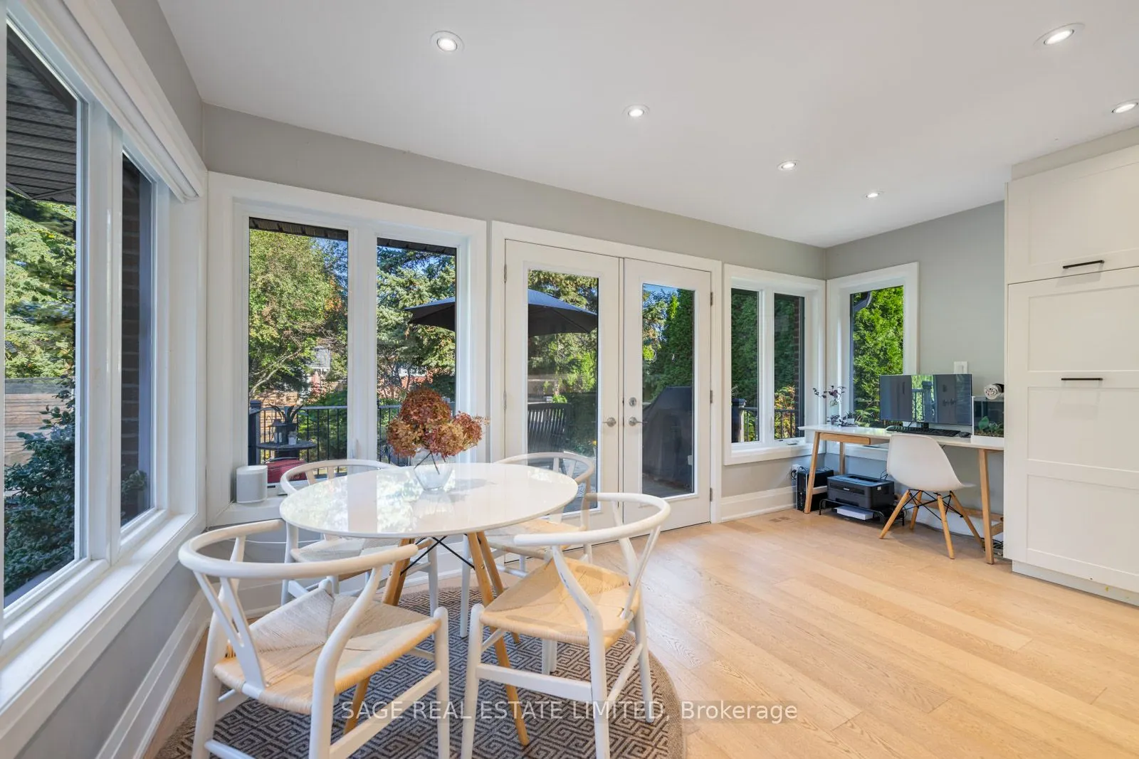 10 Lionel Heights Crescent