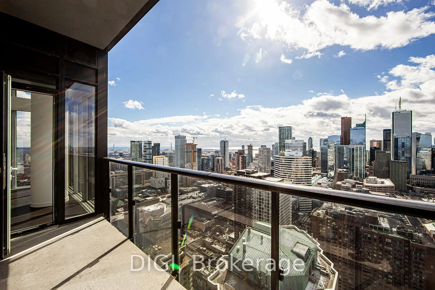 55 Gerrard Street W, #4305