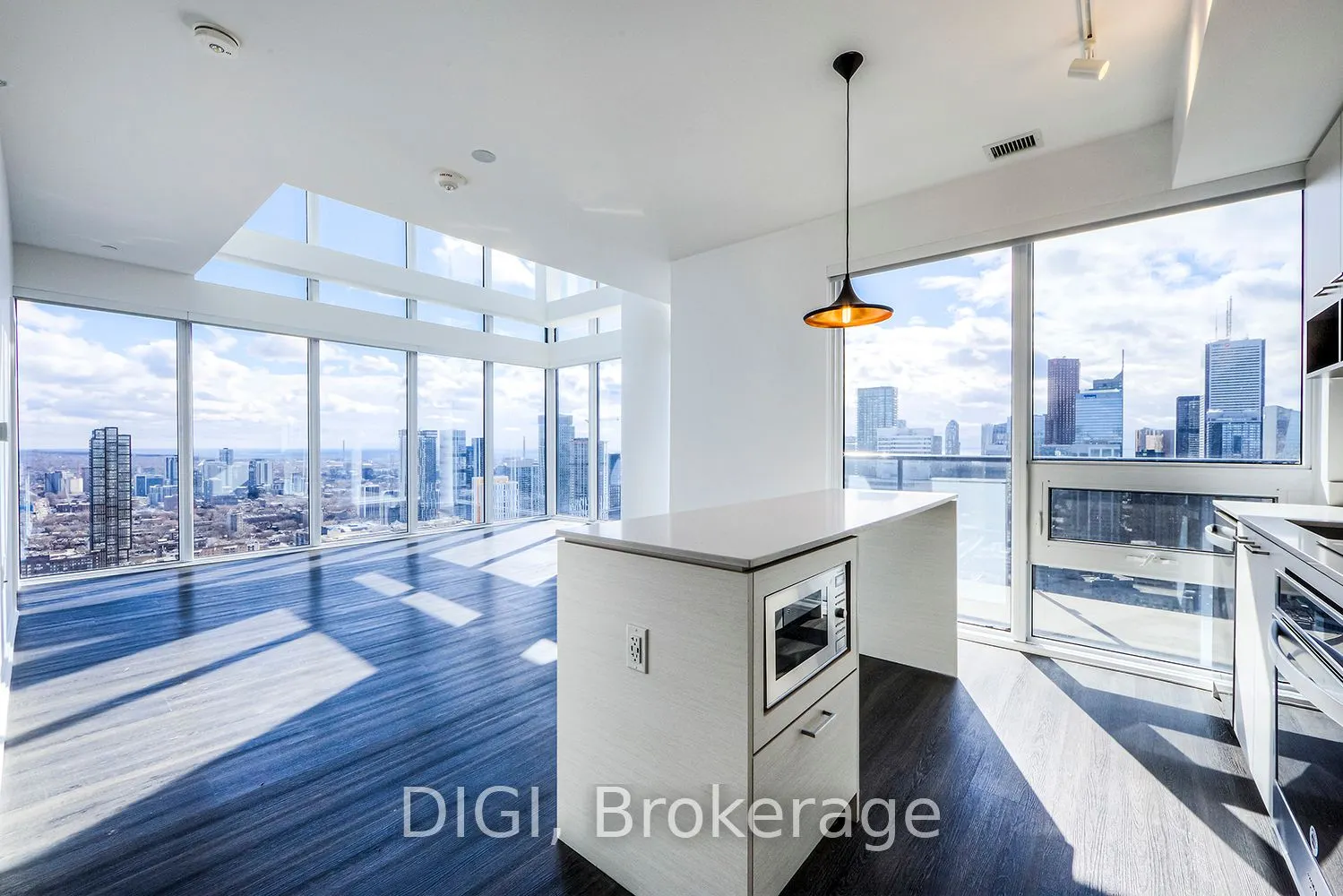 55 Gerrard Street W, #4305