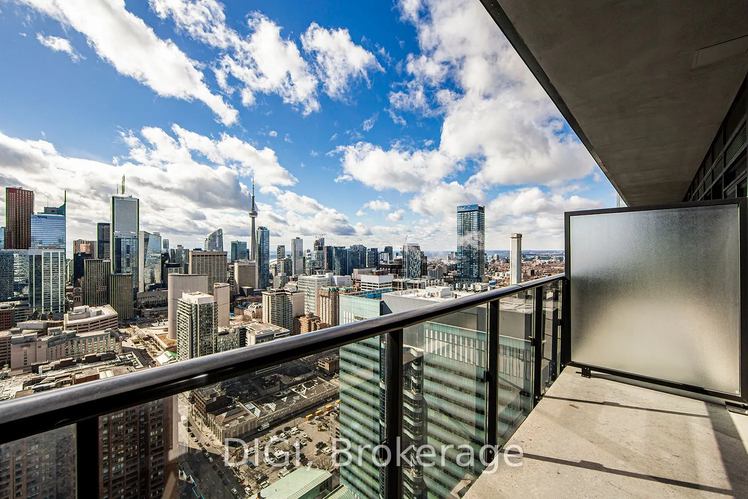 55 Gerrard Street W, #4305