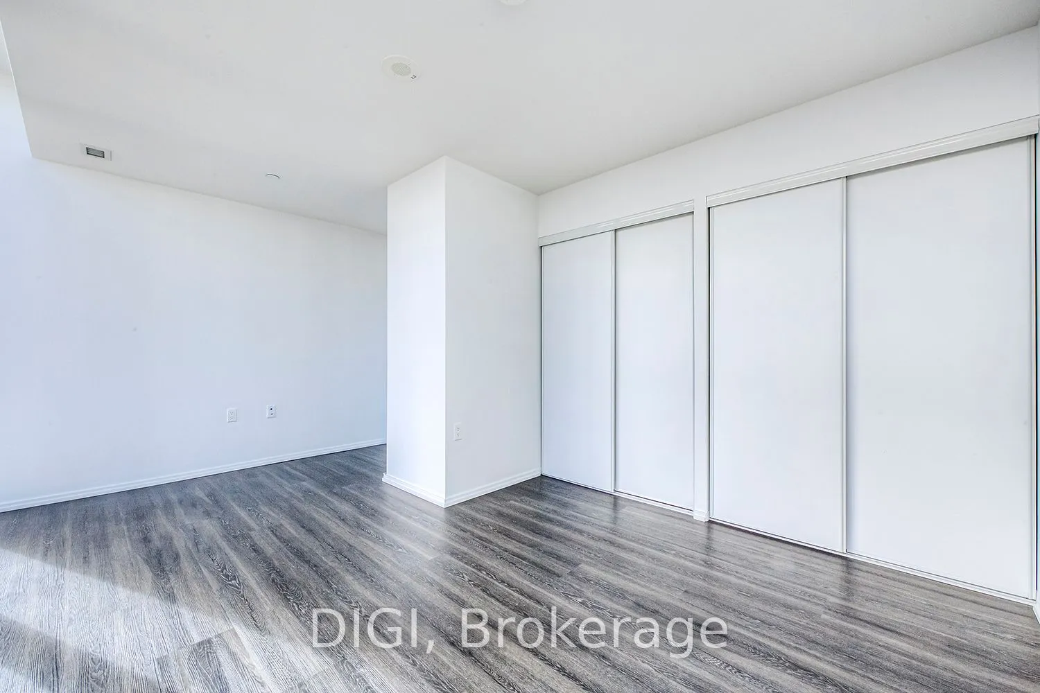 55 Gerrard Street W, #4305
