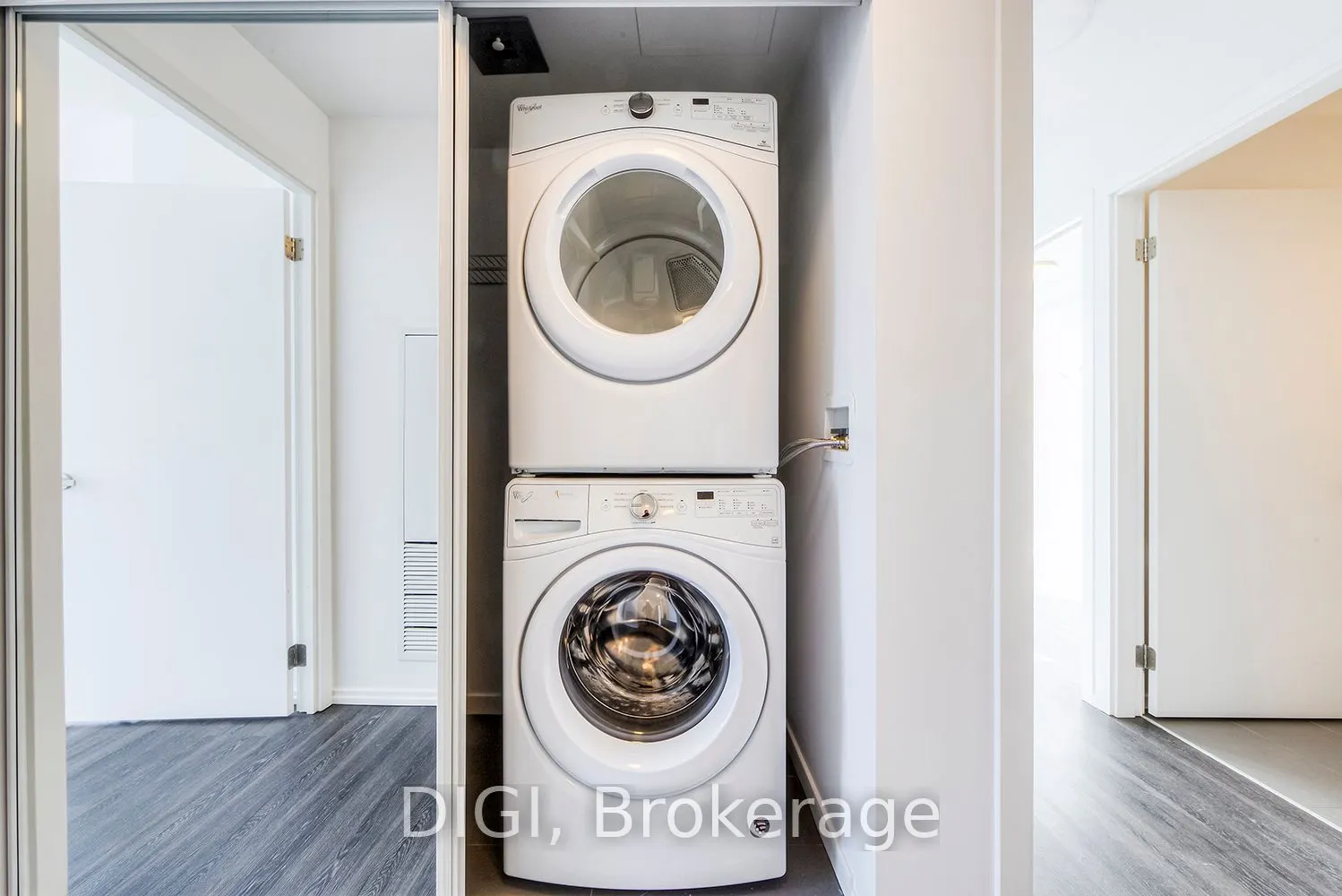 55 Gerrard Street W, #4305