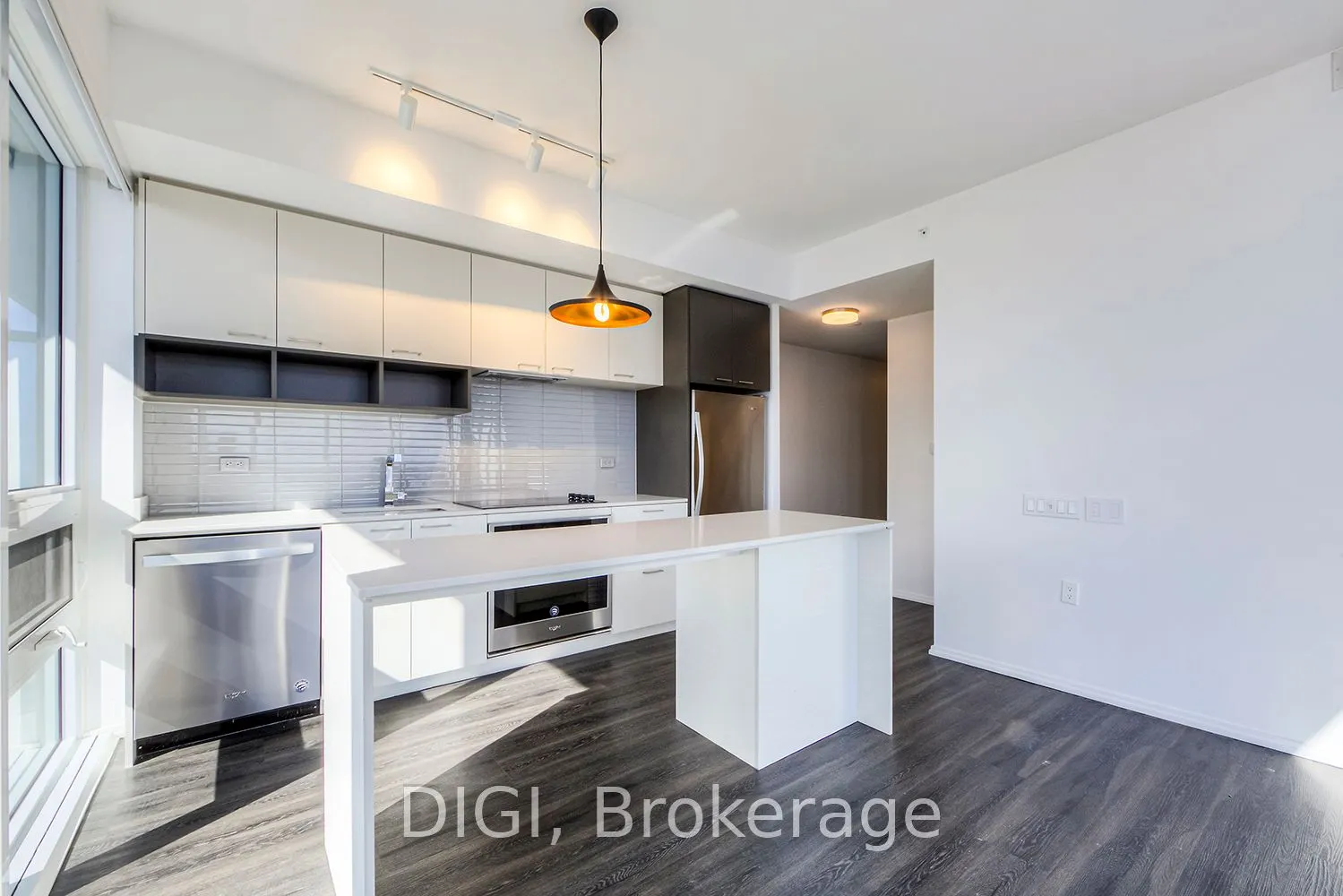 55 Gerrard Street W, #4305