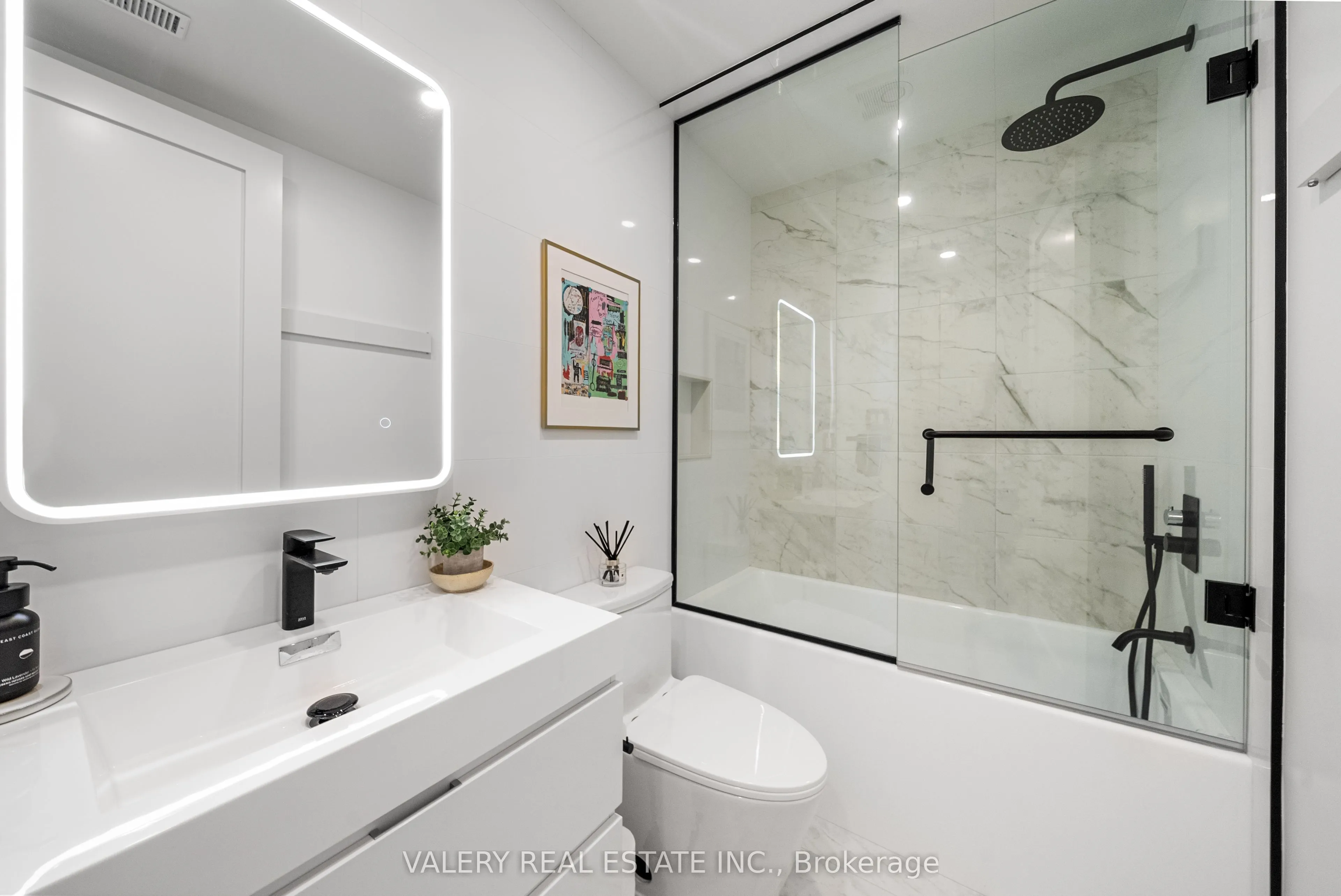 84 Argyle Street, #UPPER