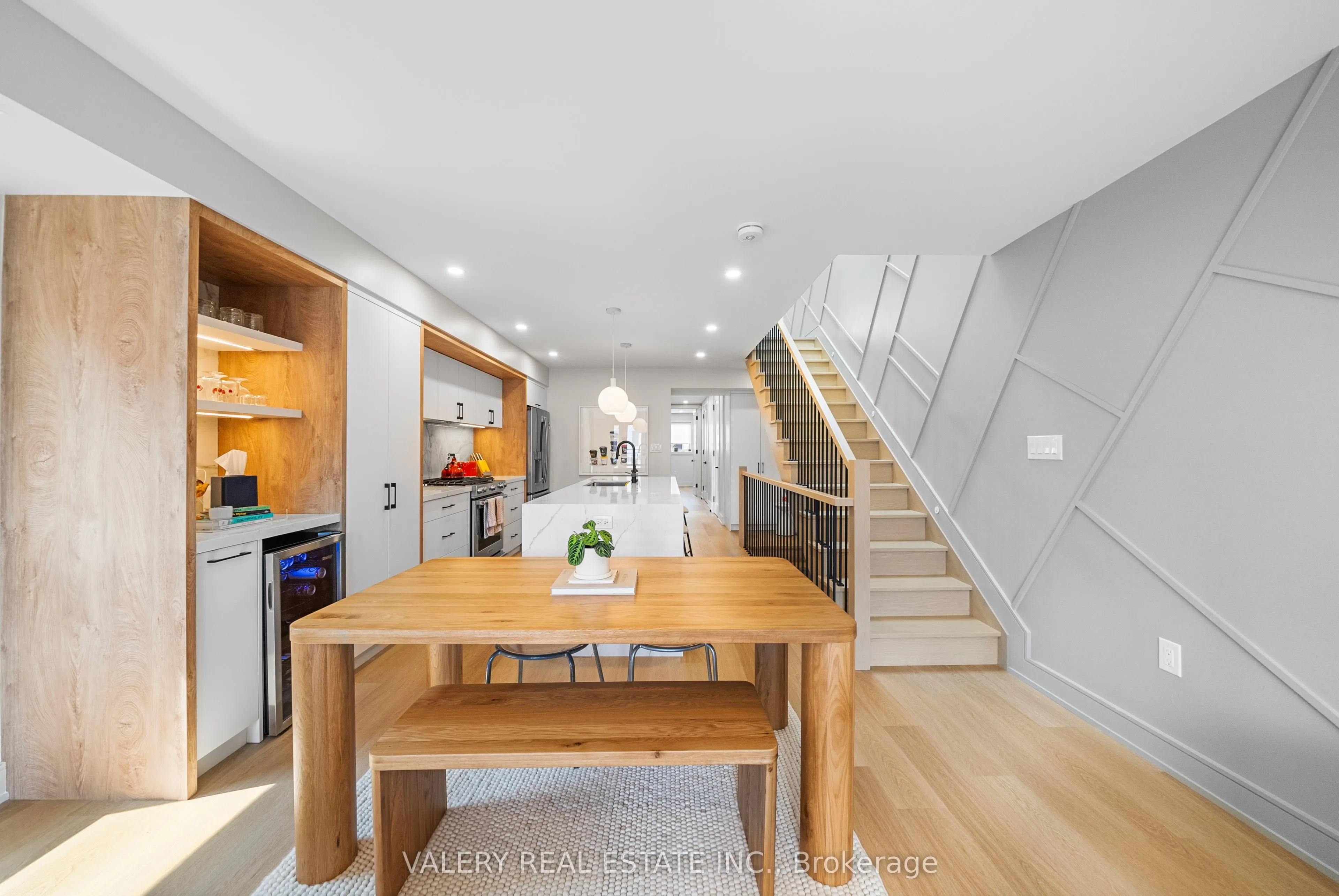 84 Argyle Street, #UPPER
