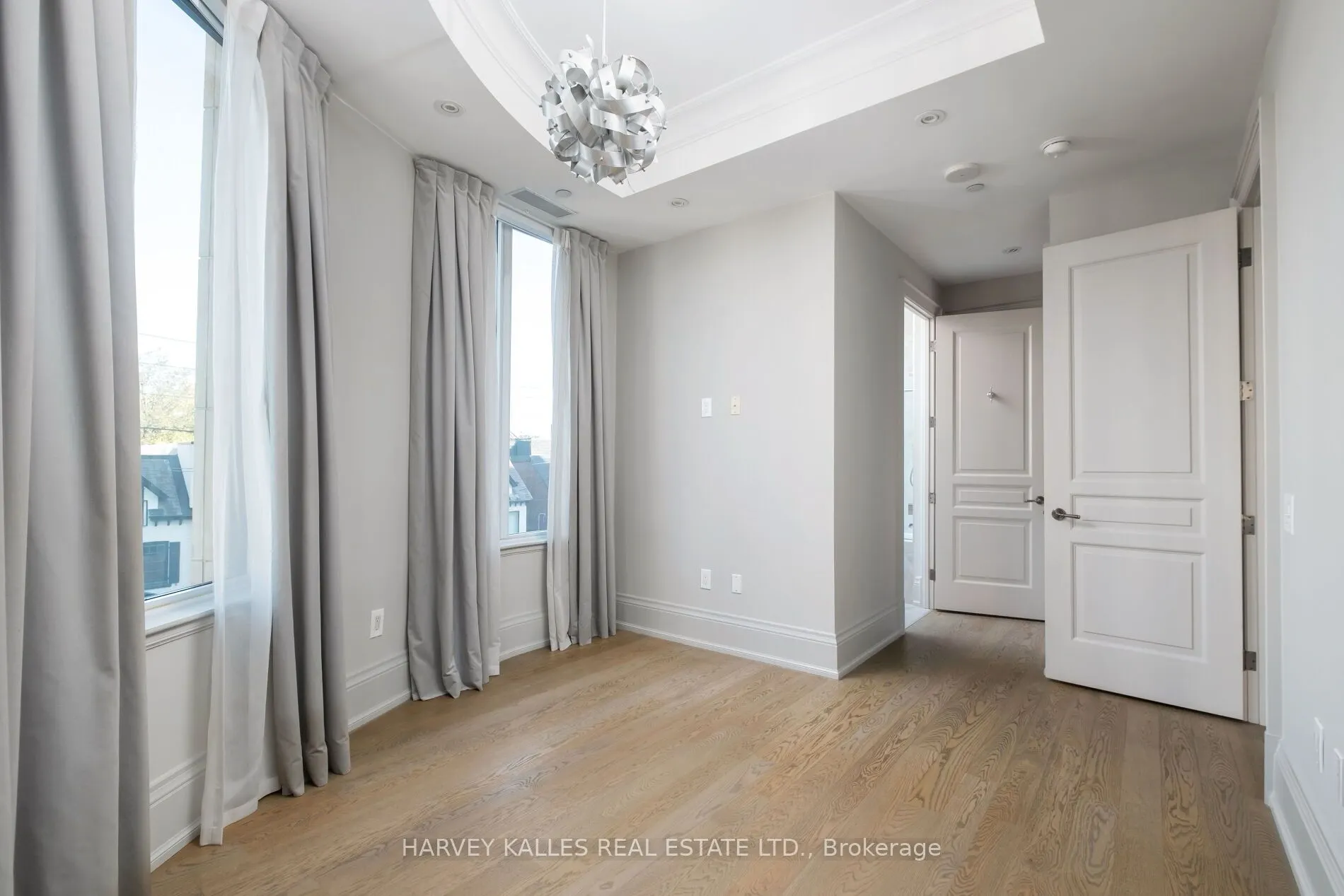 133 Hazelton Avenue, #306