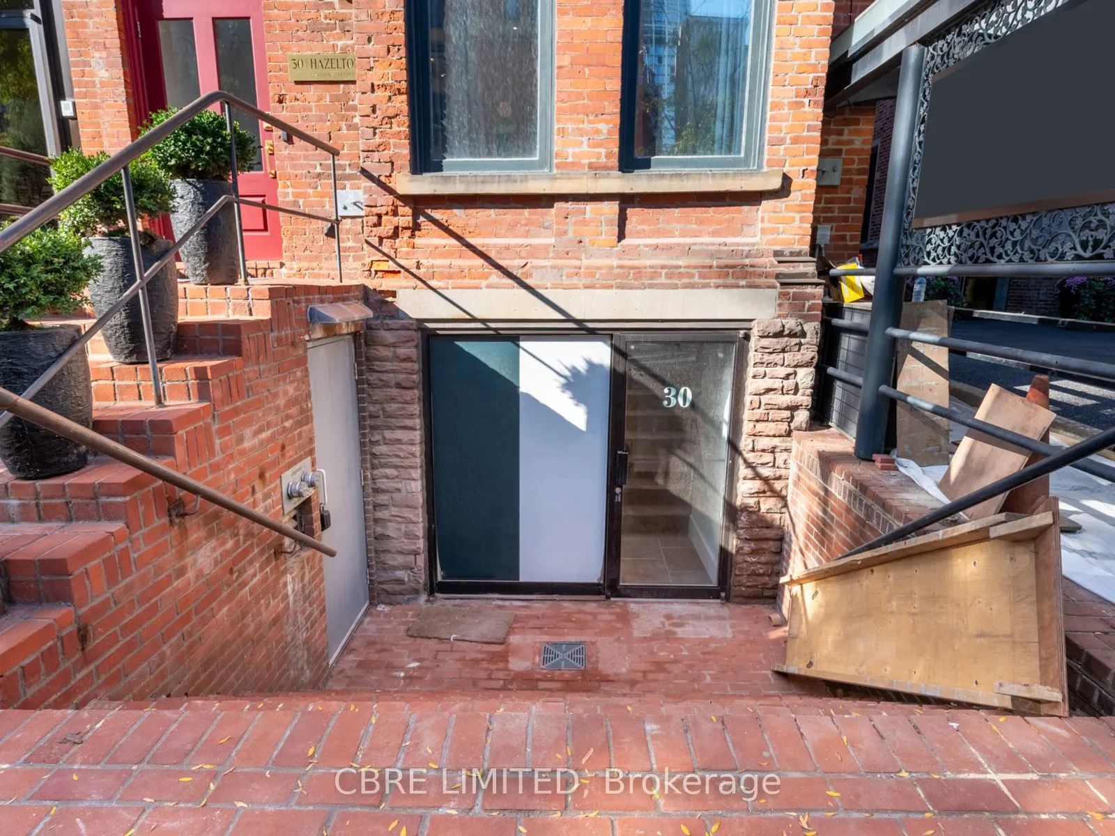 30 Hazelton Avenue, #Lower Level